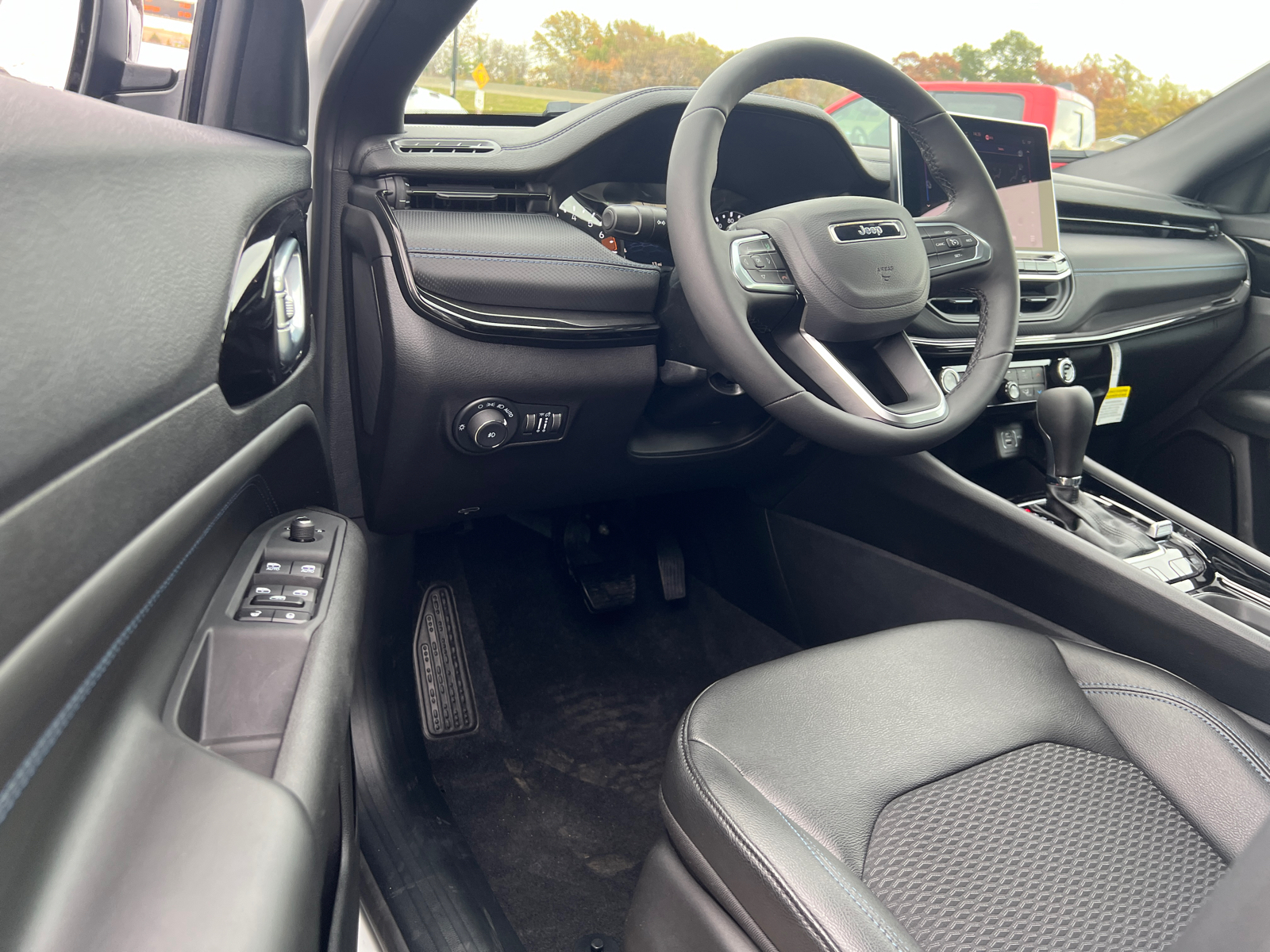 2025 Jeep Compass Latitude 17