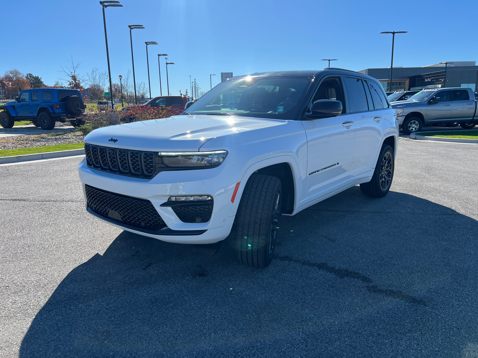 2025 Jeep Grand Cherokee Summit 4