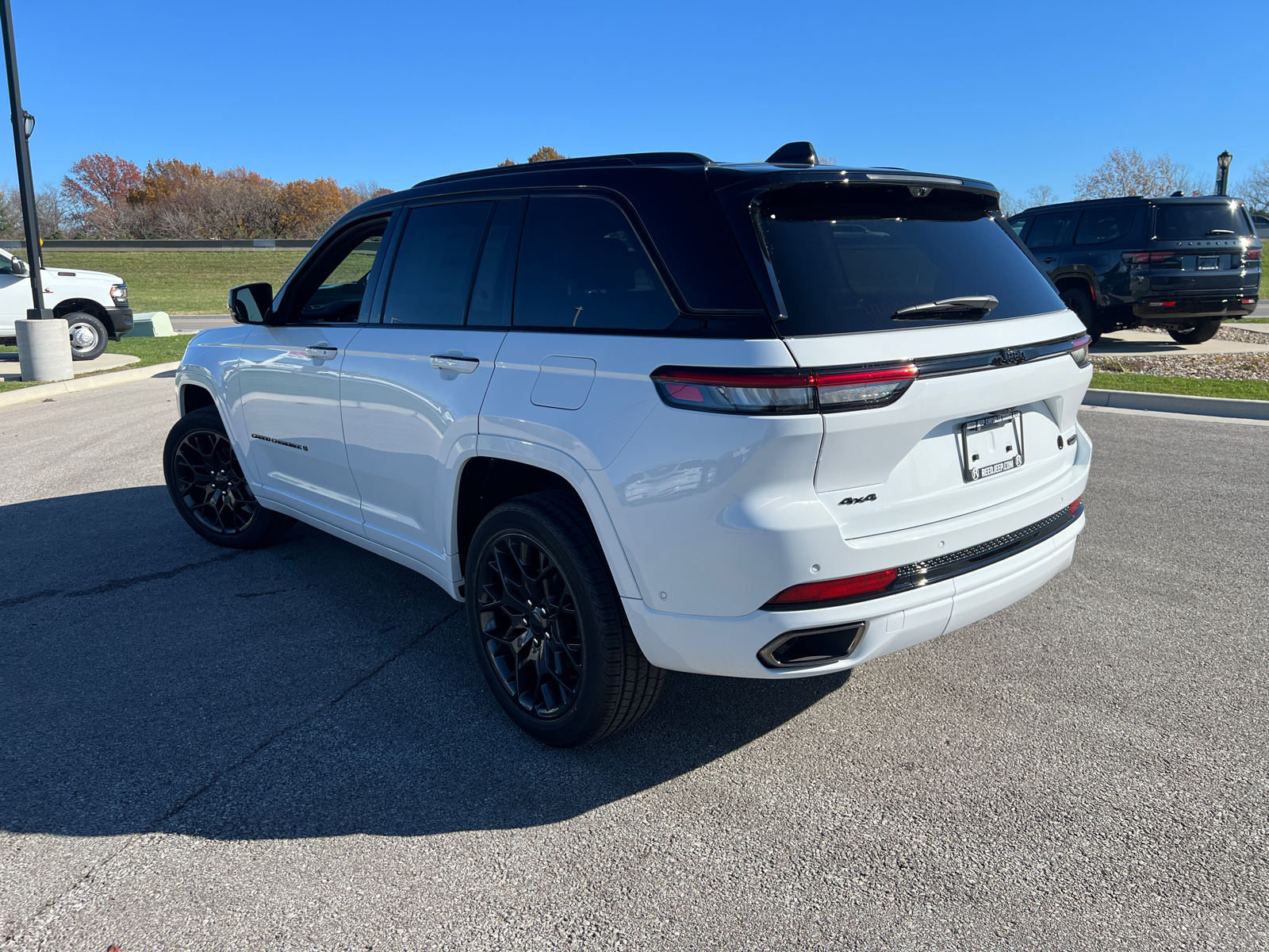 2025 Jeep Grand Cherokee Summit 7