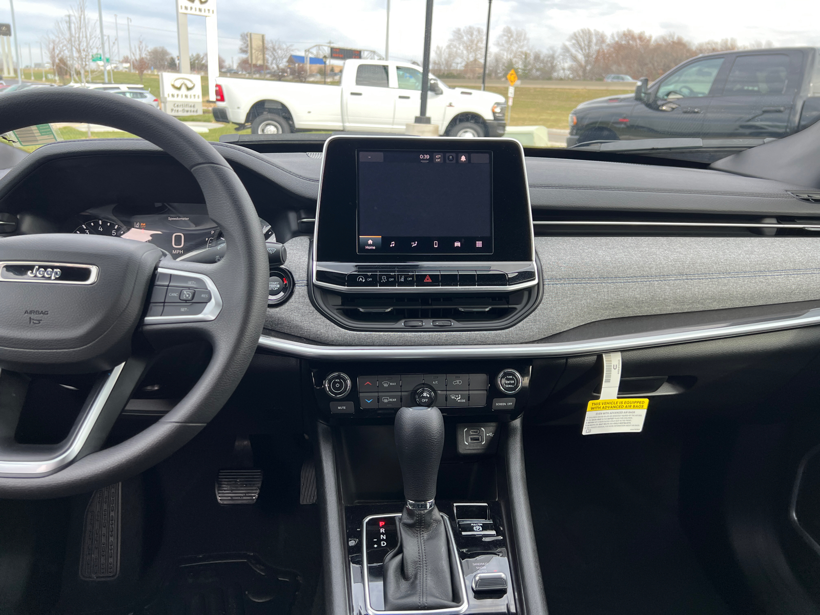 2025 Jeep Compass Sport 16