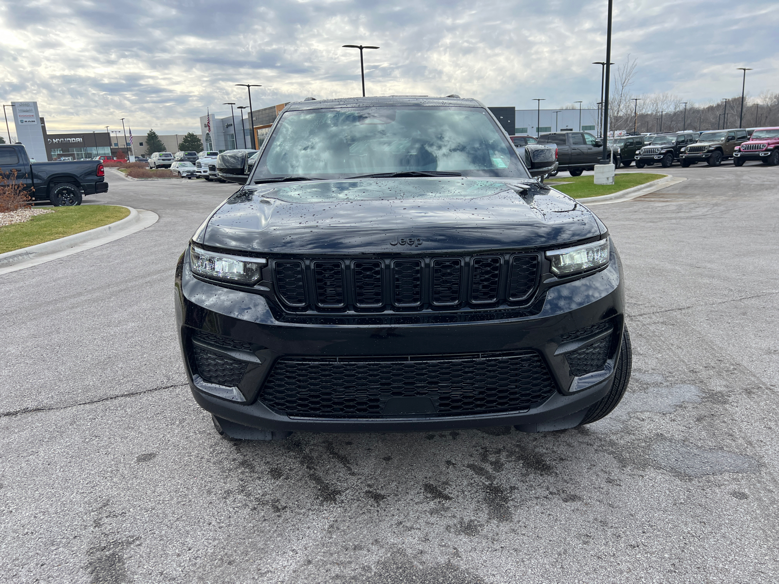 2025 Jeep Grand Cherokee Altitude X 3