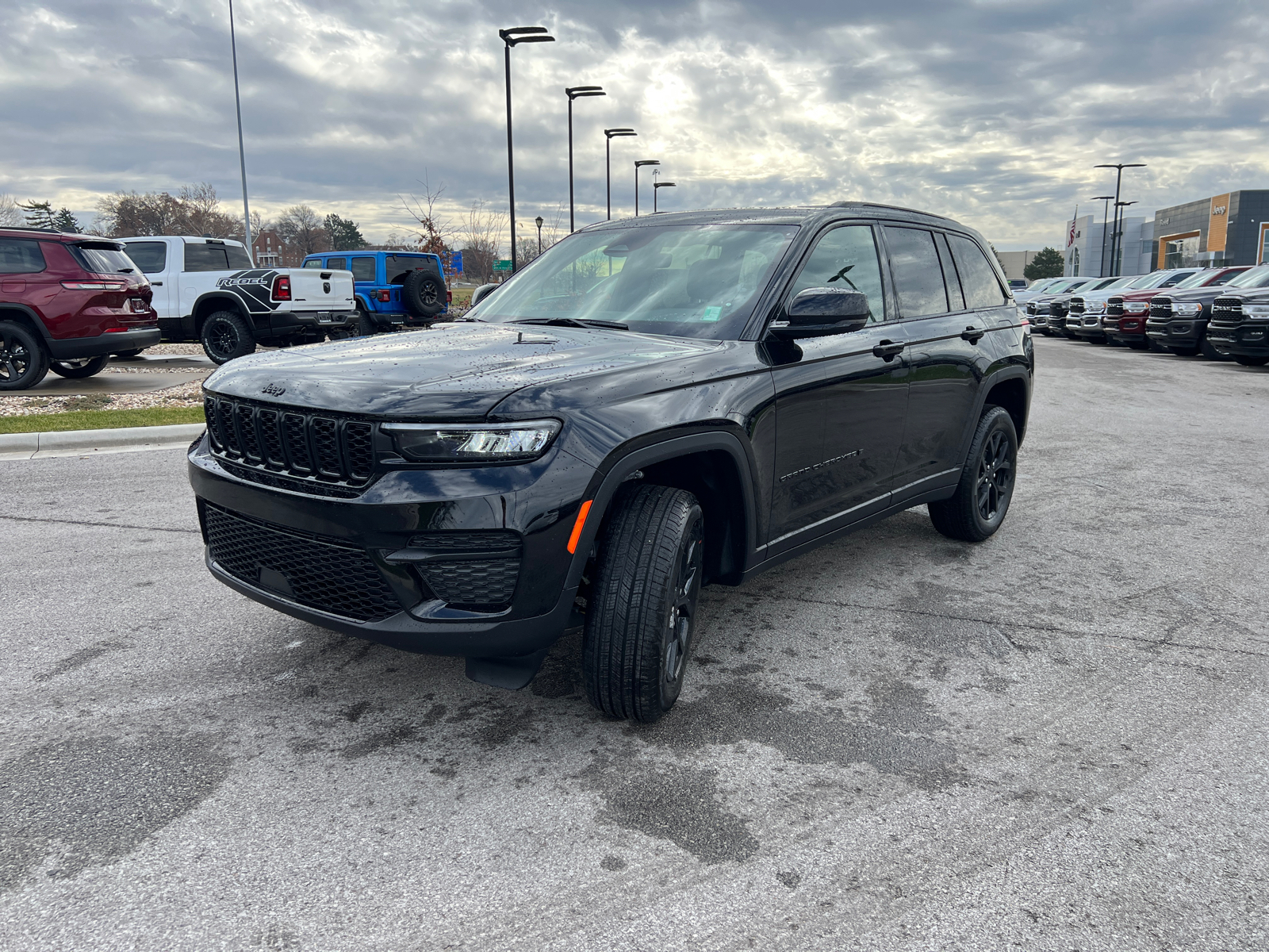 2025 Jeep Grand Cherokee Altitude X 4