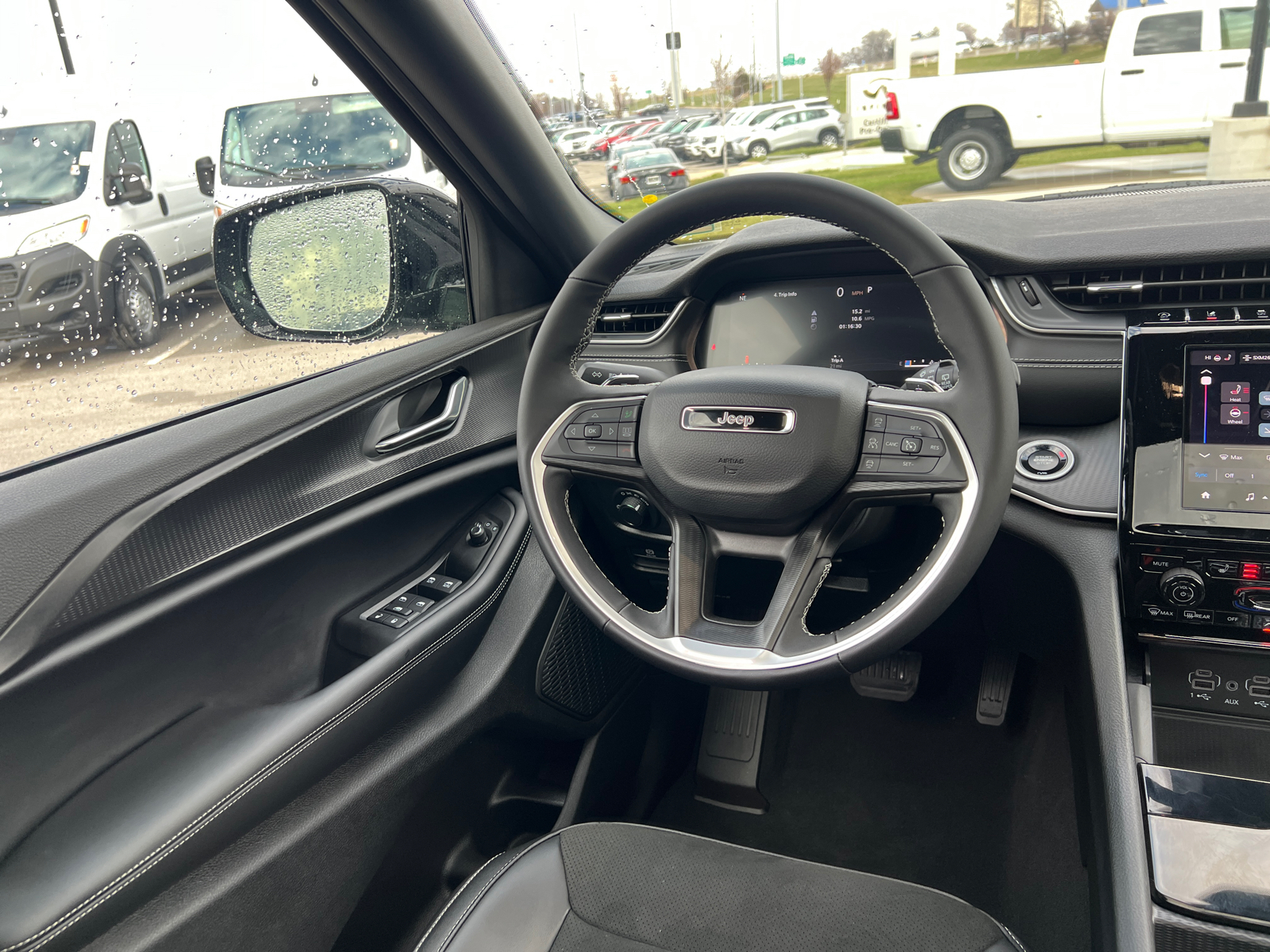 2025 Jeep Grand Cherokee Altitude X 14