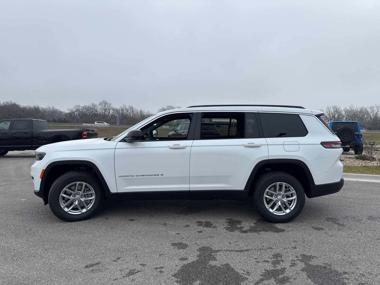 2025 Jeep Grand Cherokee L Laredo X 5