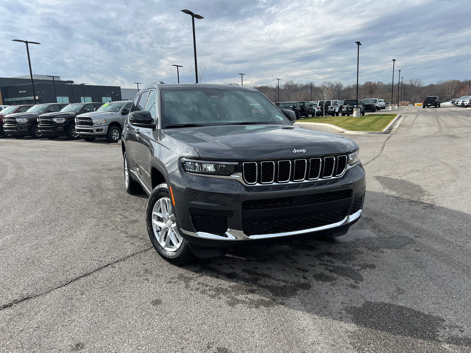 2025 Jeep Grand Cherokee L Laredo X 2