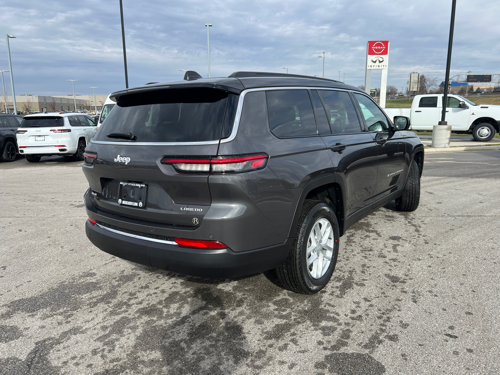 2025 Jeep Grand Cherokee L Laredo X 9