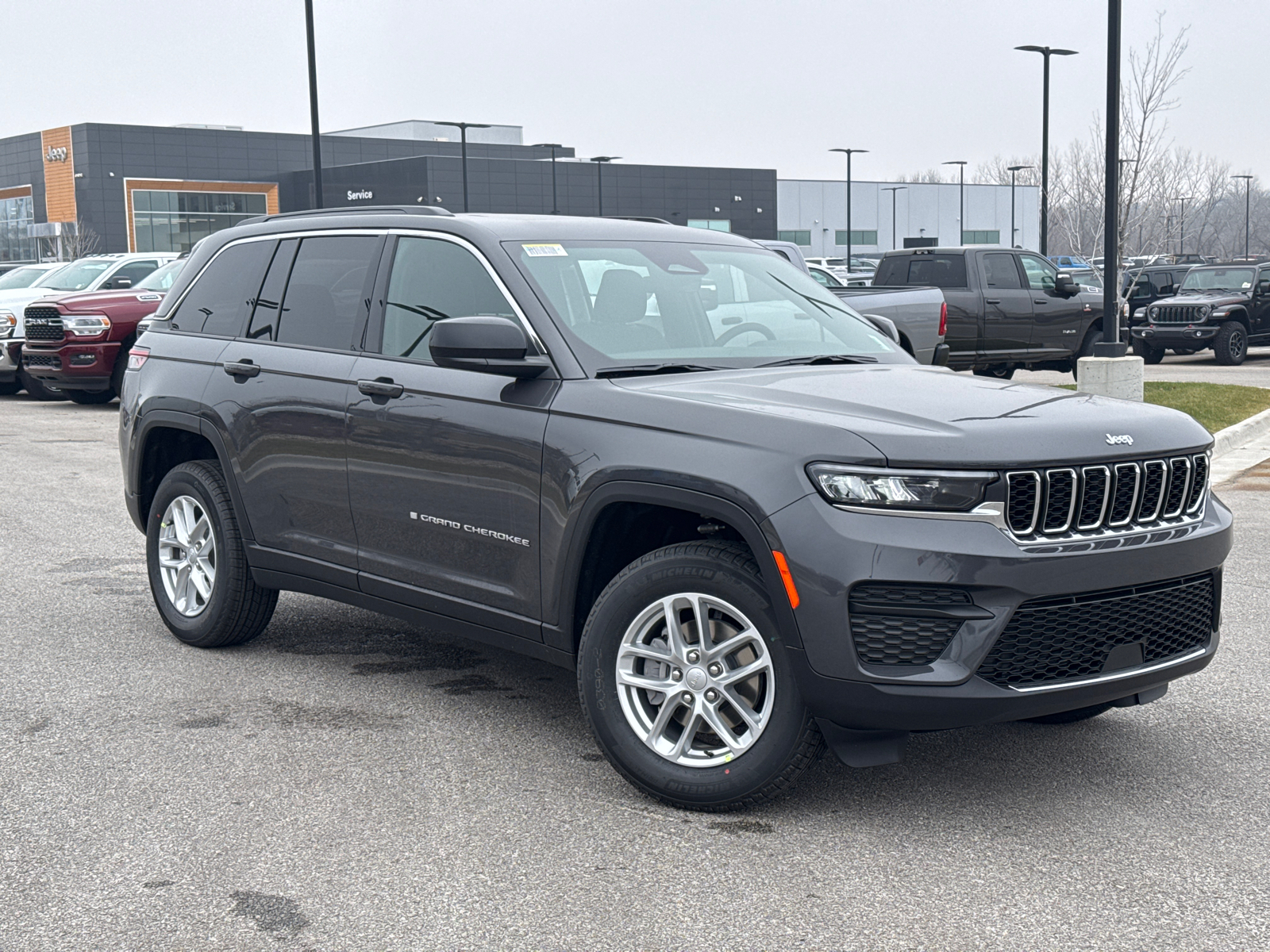 2025 Jeep Grand Cherokee Laredo X 1