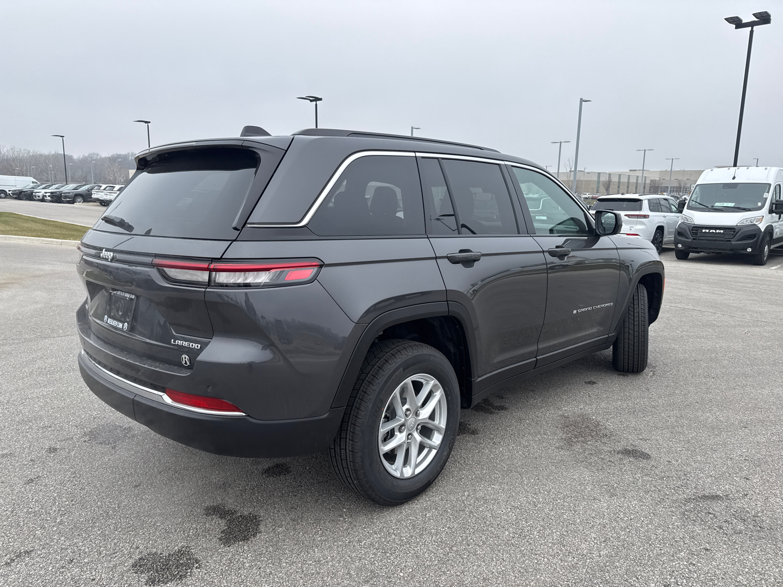 2025 Jeep Grand Cherokee Laredo X 10