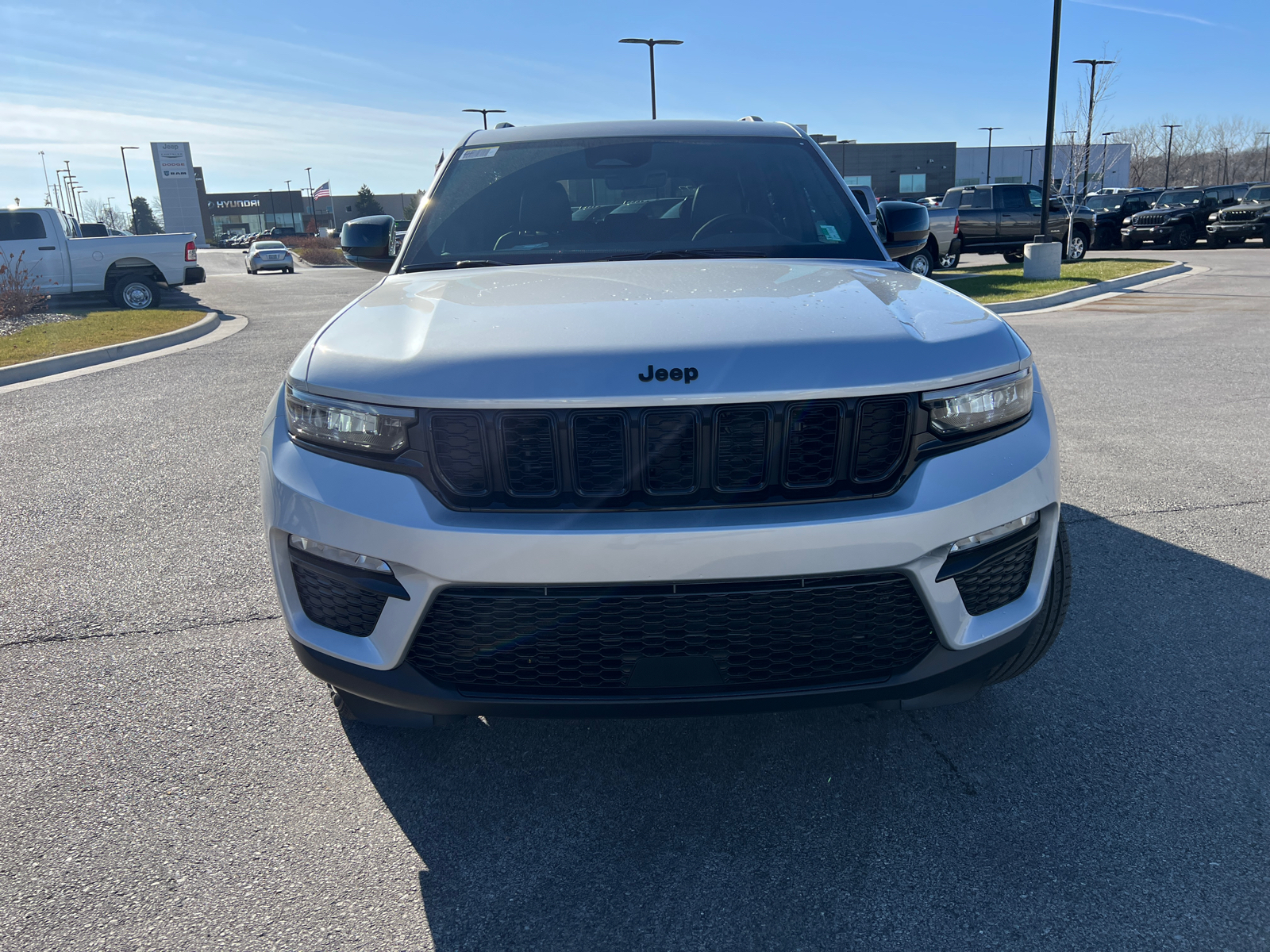 2025 Jeep Grand Cherokee Limited 3