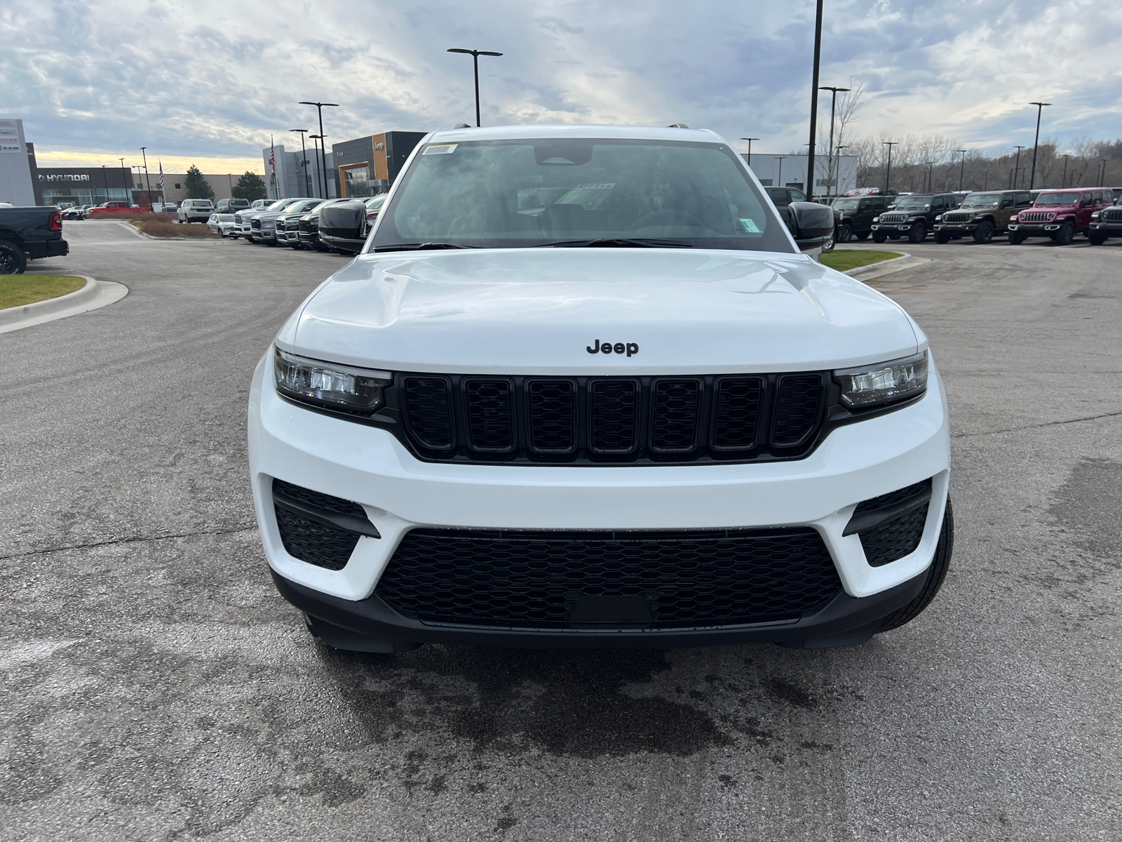 2025 Jeep Grand Cherokee Altitude X 3