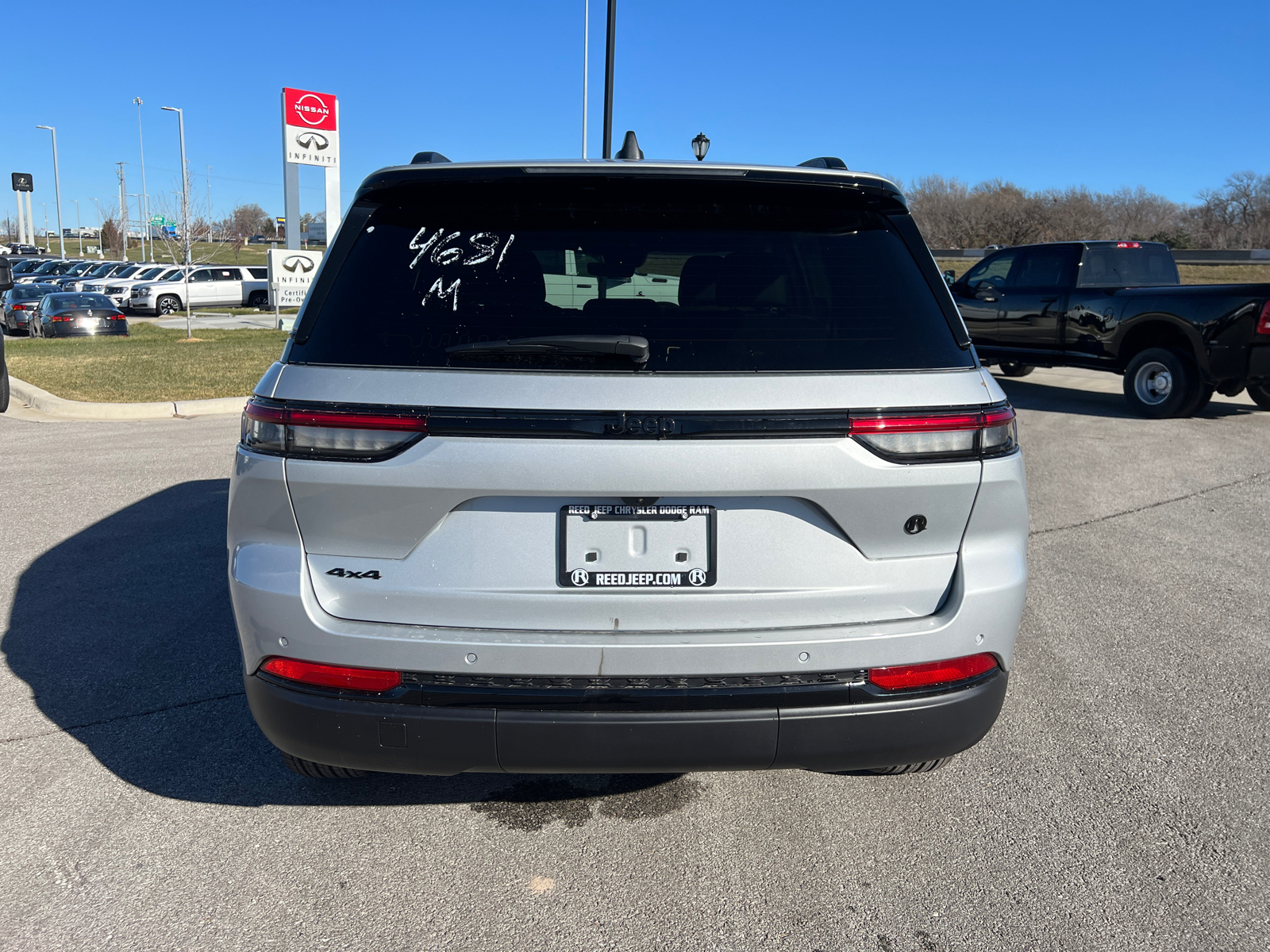 2025 Jeep Grand Cherokee ALTITUDE X 4X4 8