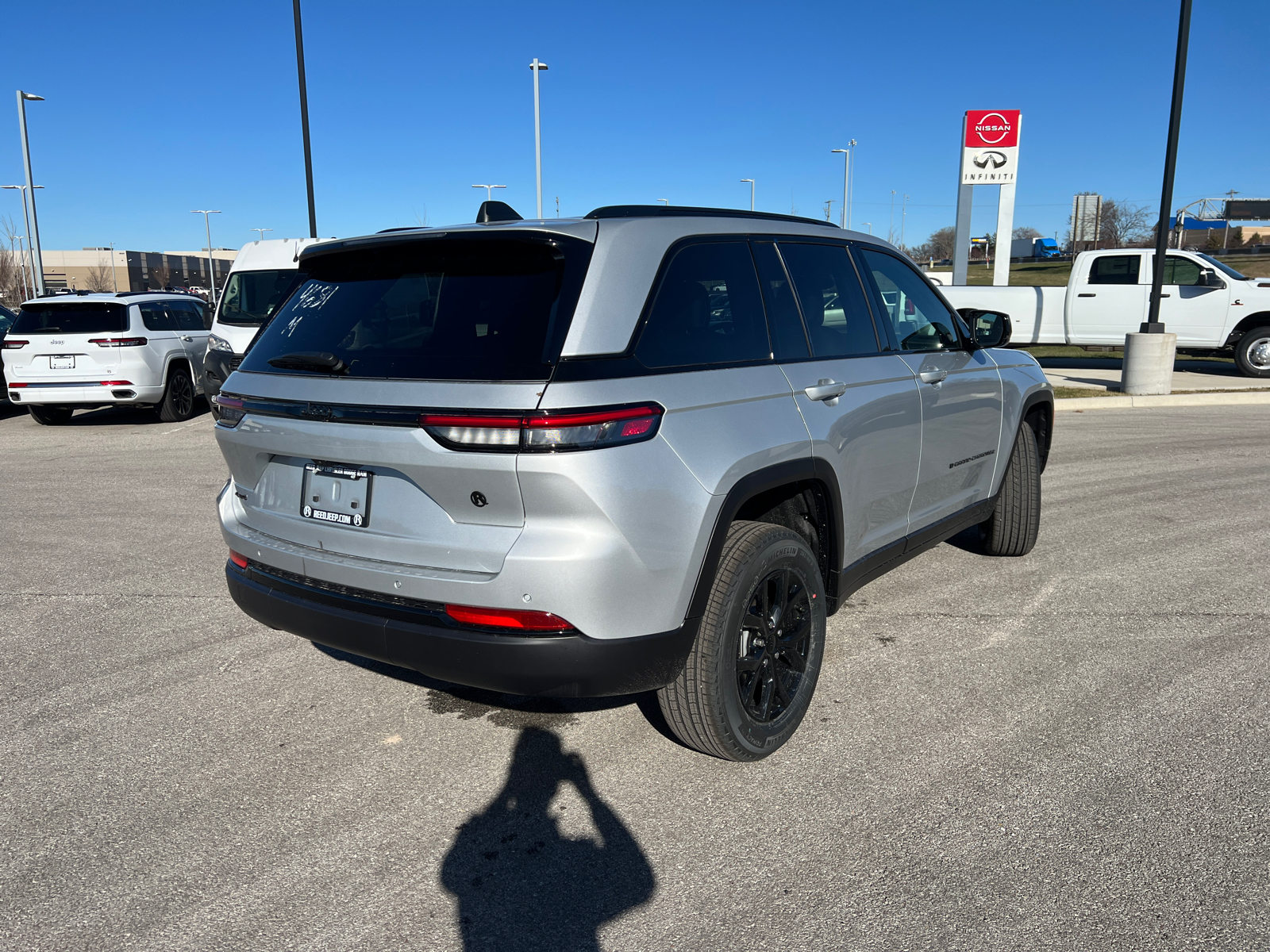 2025 Jeep Grand Cherokee ALTITUDE X 4X4 9