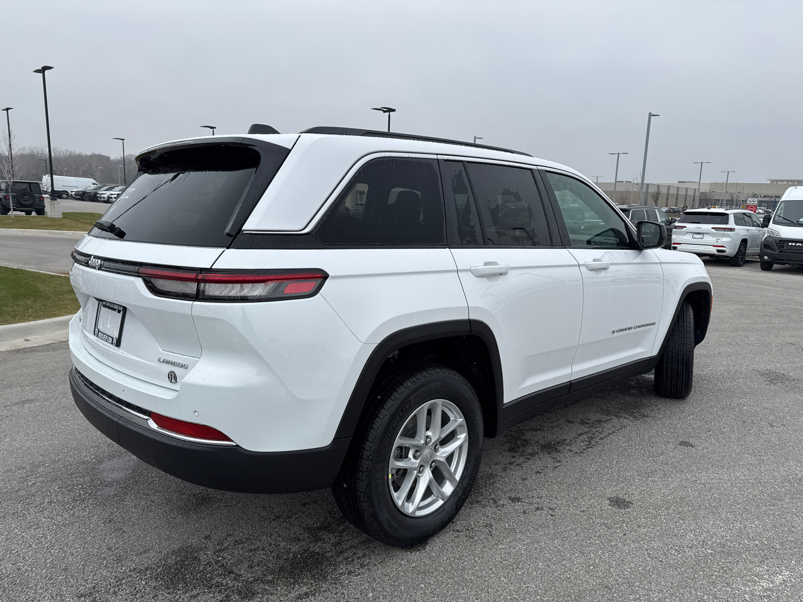 2025 Jeep Grand Cherokee Laredo X 10