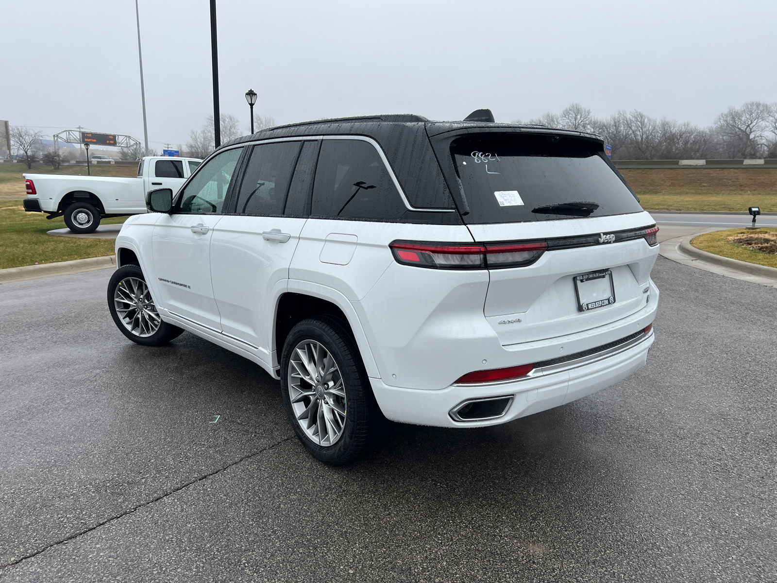 2025 Jeep Grand Cherokee Summit 7