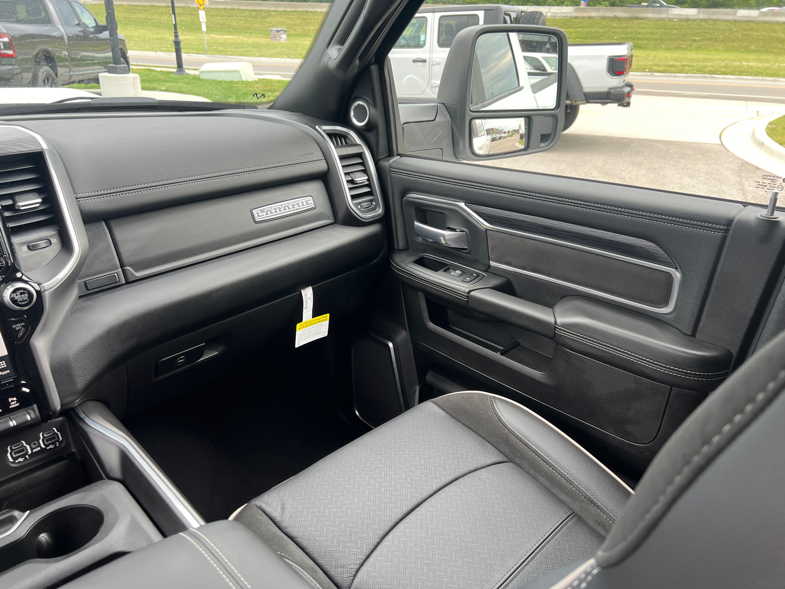 2024 Ram 2500 Laramie 4x4 Crew Cab 64 Box 15