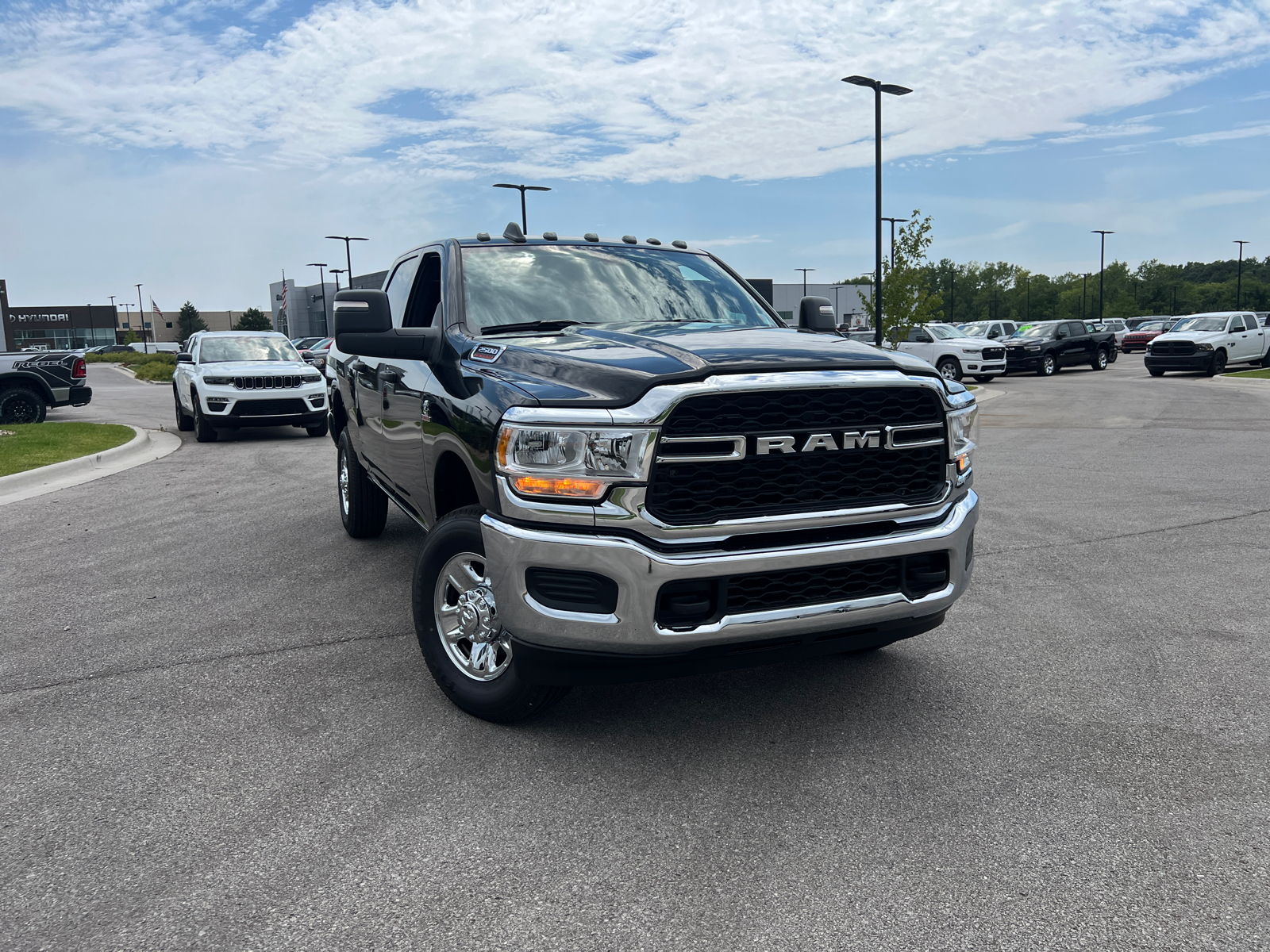 2024 Ram 2500 Tradesman 4x4 Crew Cab 64 Box 2