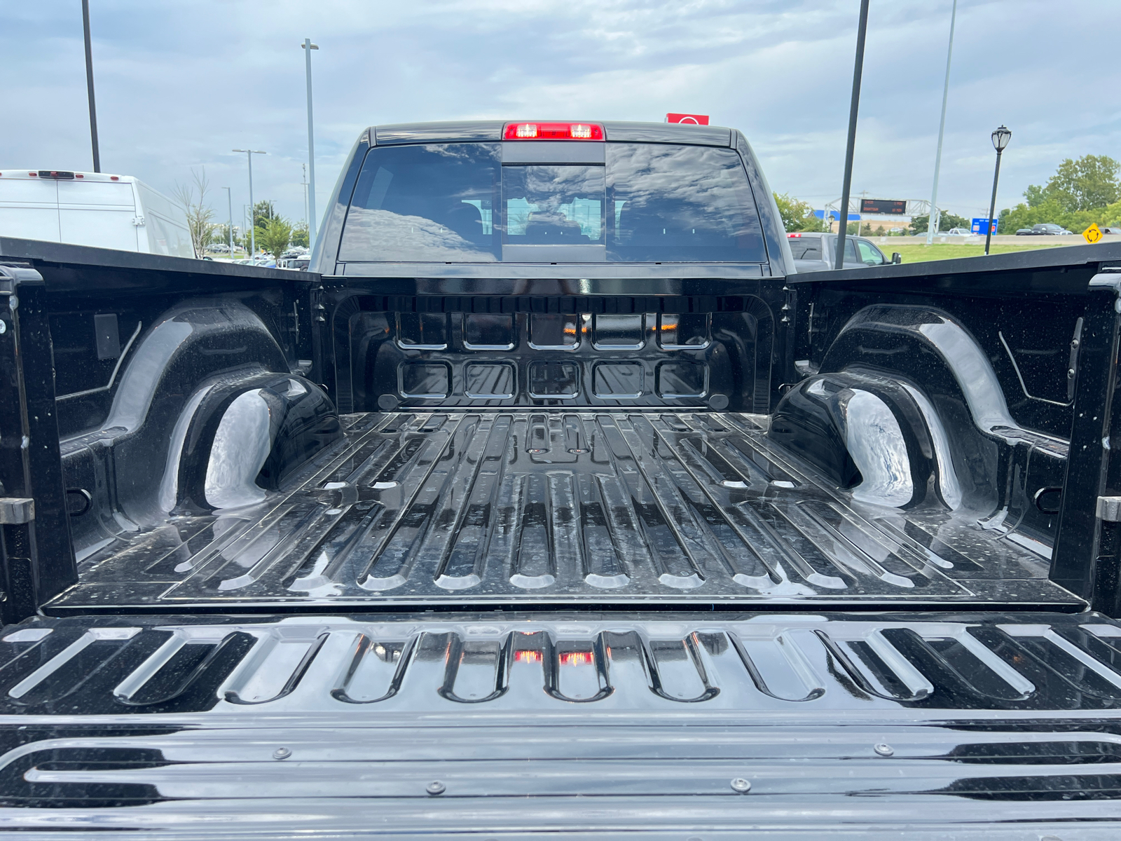 2024 Ram 2500 Tradesman 4x4 Crew Cab 64 Box 10