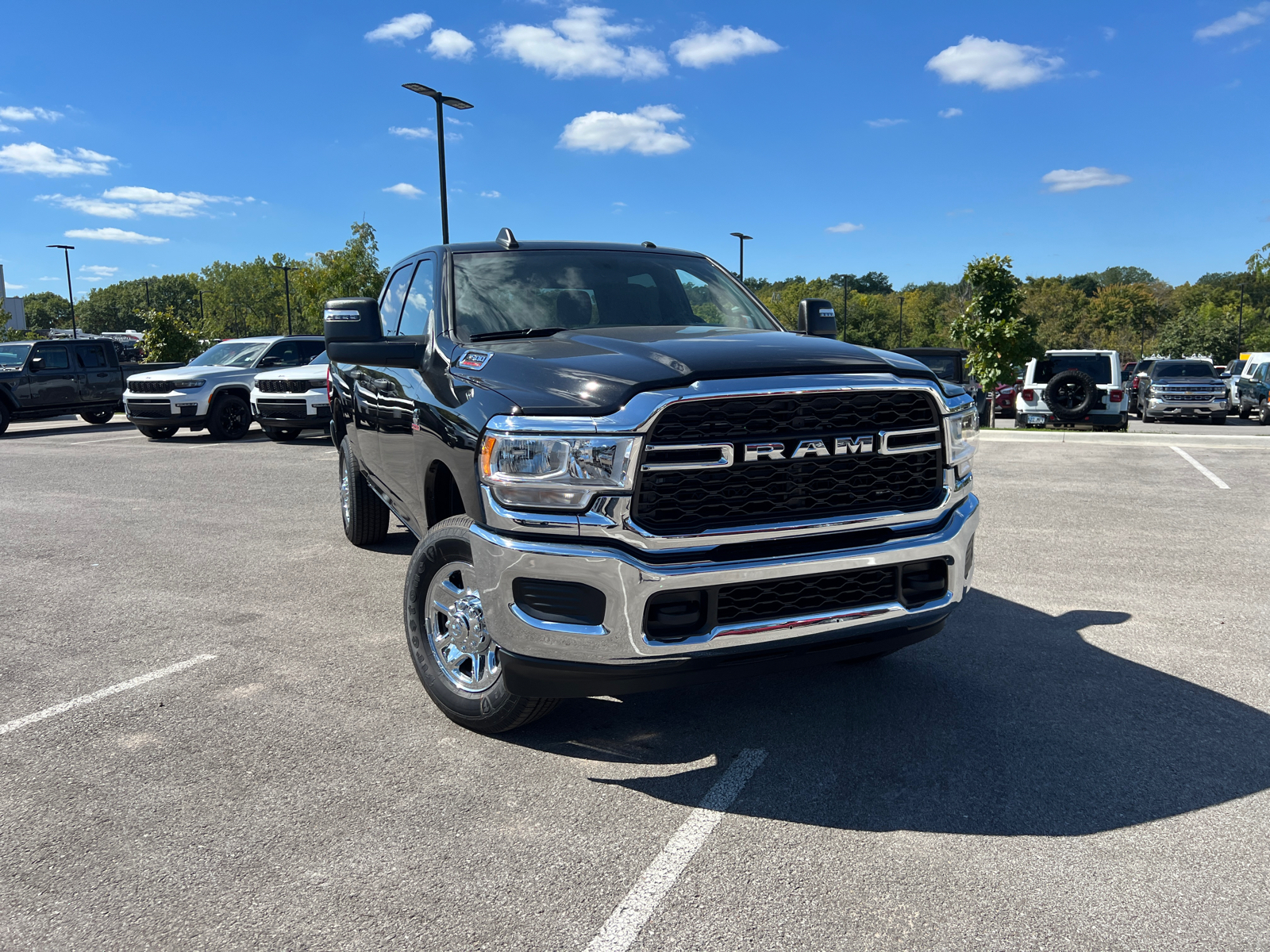 2024 Ram 2500 Tradesman 4x4 Crew Cab 64 Box 2