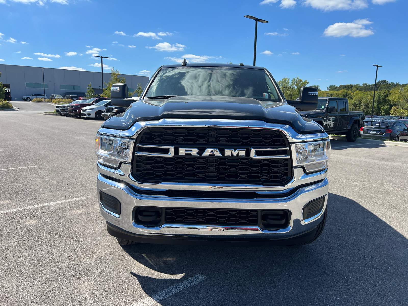 2024 Ram 2500 Tradesman 4x4 Crew Cab 64 Box 3