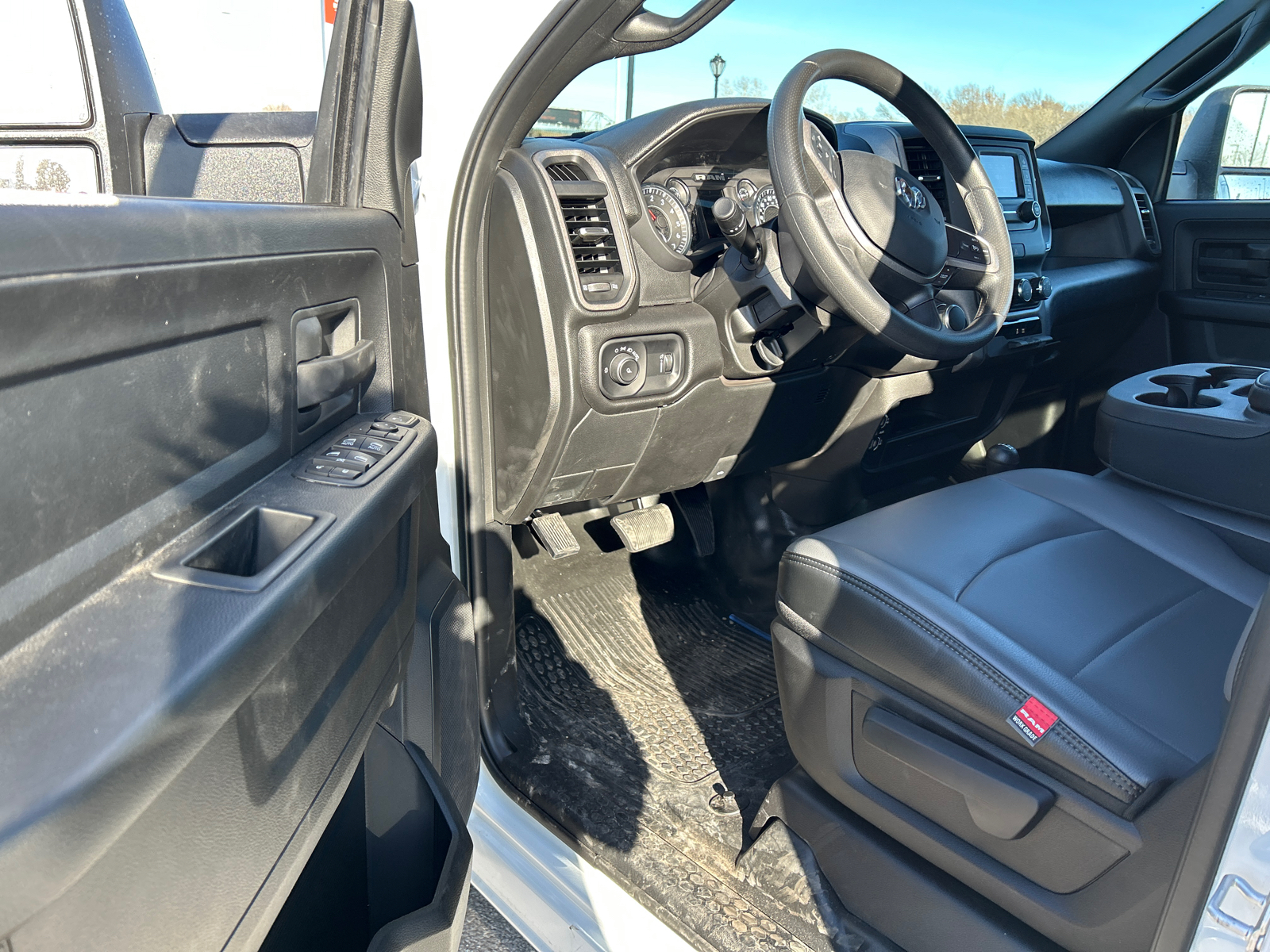 2024 Ram 2500 Tradesman 4x4 Crew Cab 64 Box 18