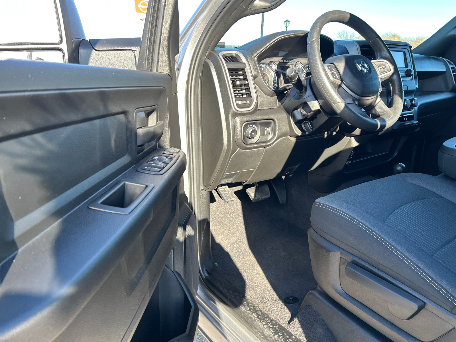 2024 Ram 2500 Tradesman 4x4 Crew Cab 64 Box 18