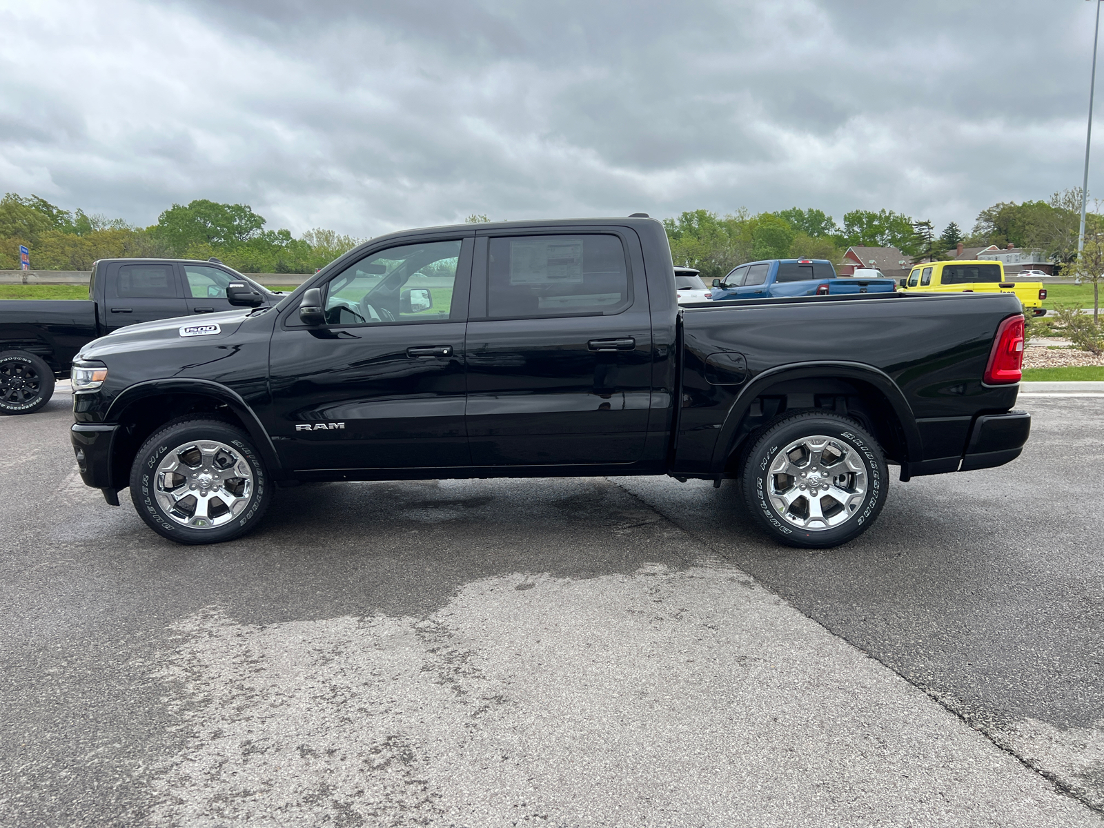 2025 Ram 1500 Big Horn 4x4 Crew Cab 57 Box 5