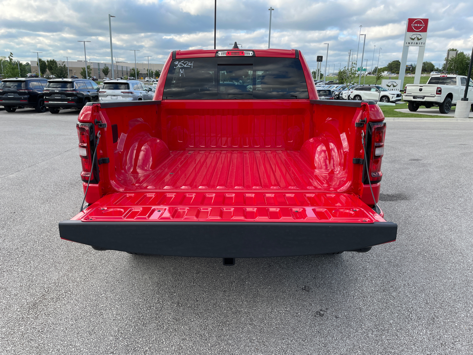 2025 Ram 1500 Big Horn 4x4 Crew Cab 57 Box 10