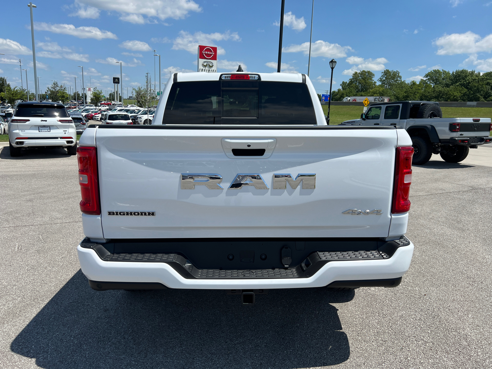 2025 Ram 1500 Big Horn 4x4 Crew Cab 57 Box 8