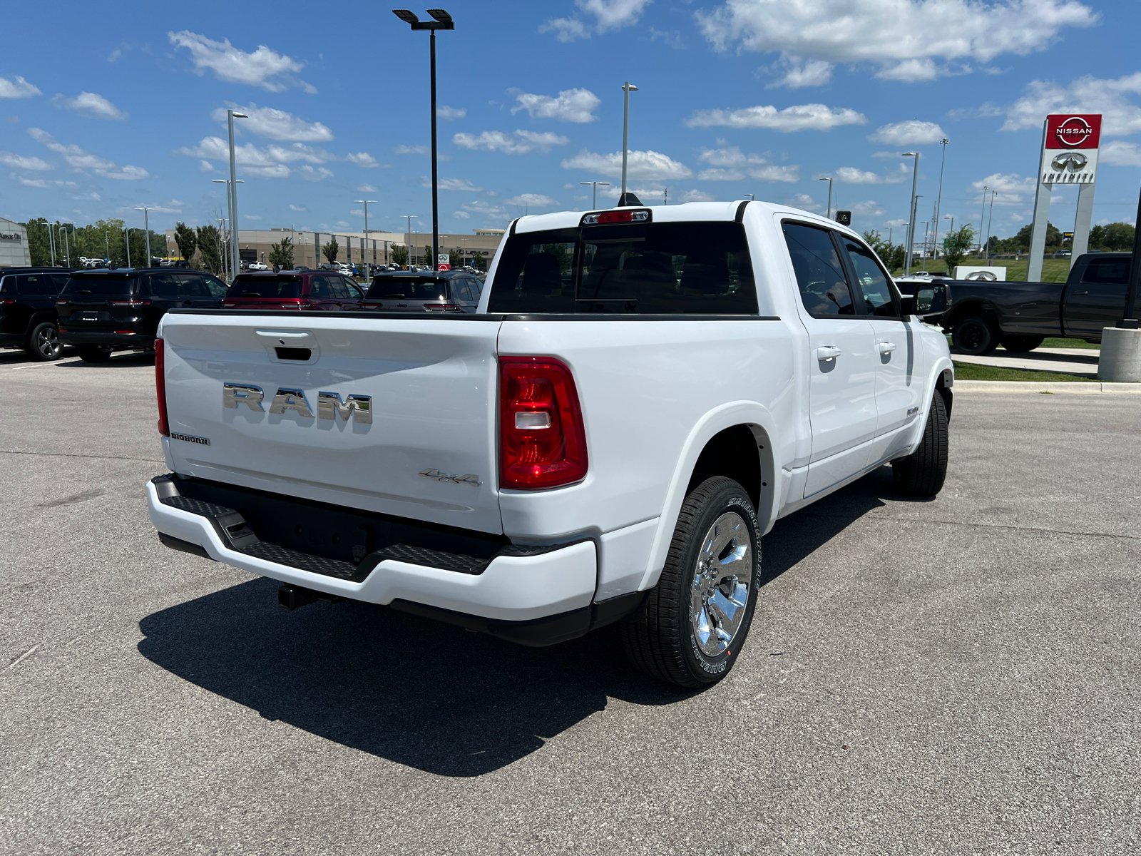 2025 Ram 1500 Big Horn 4x4 Crew Cab 57 Box 9