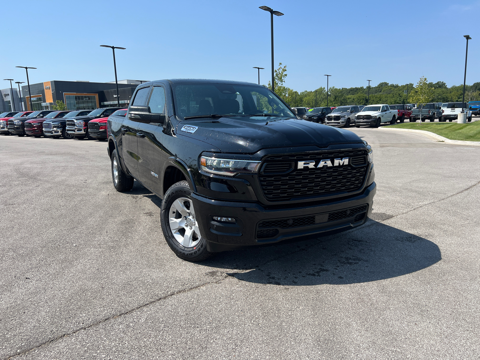 2025 Ram 1500 Big Horn 4x4 Crew Cab 57 Box 2