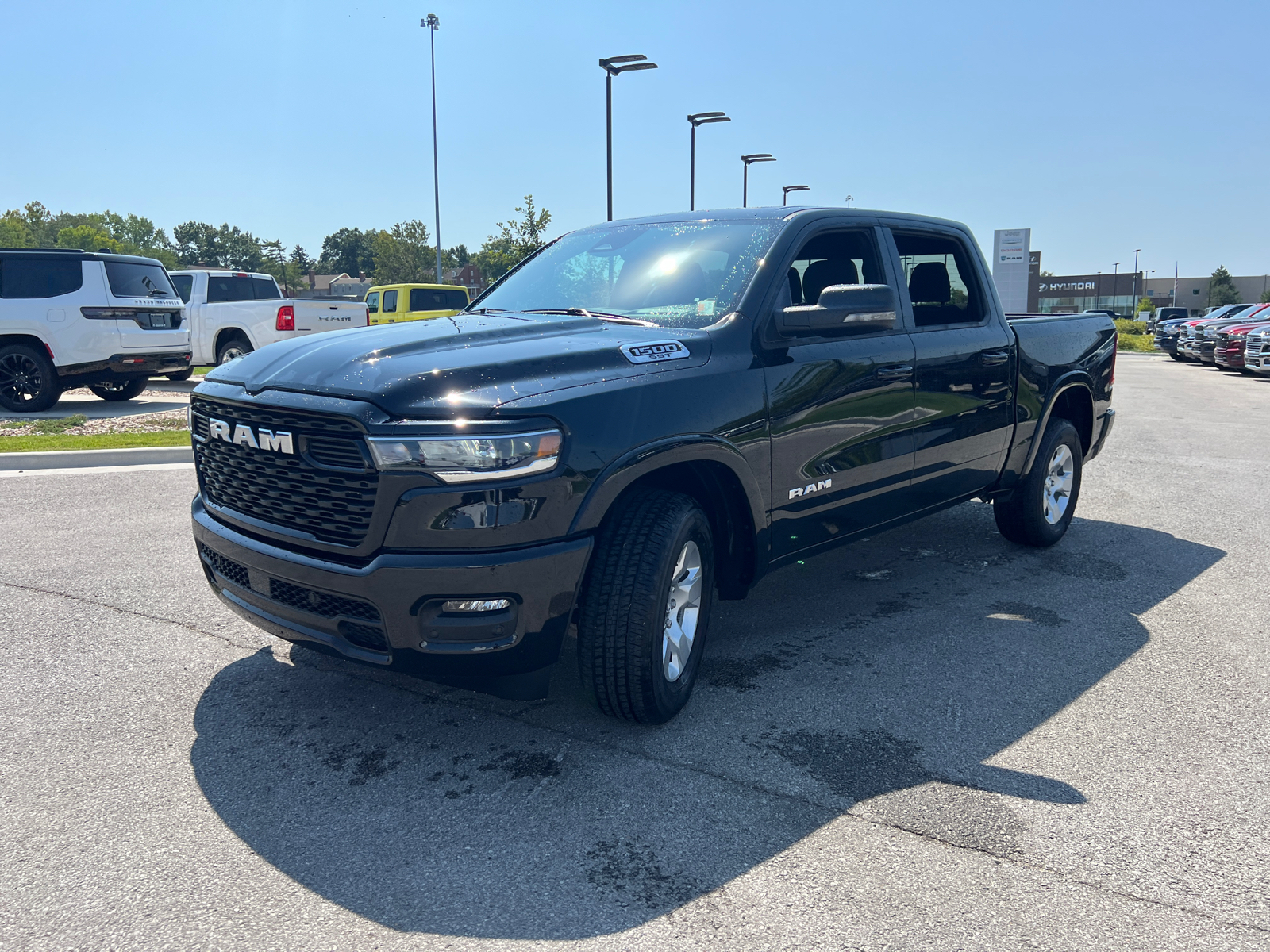 2025 Ram 1500 Big Horn 4x4 Crew Cab 57 Box 4