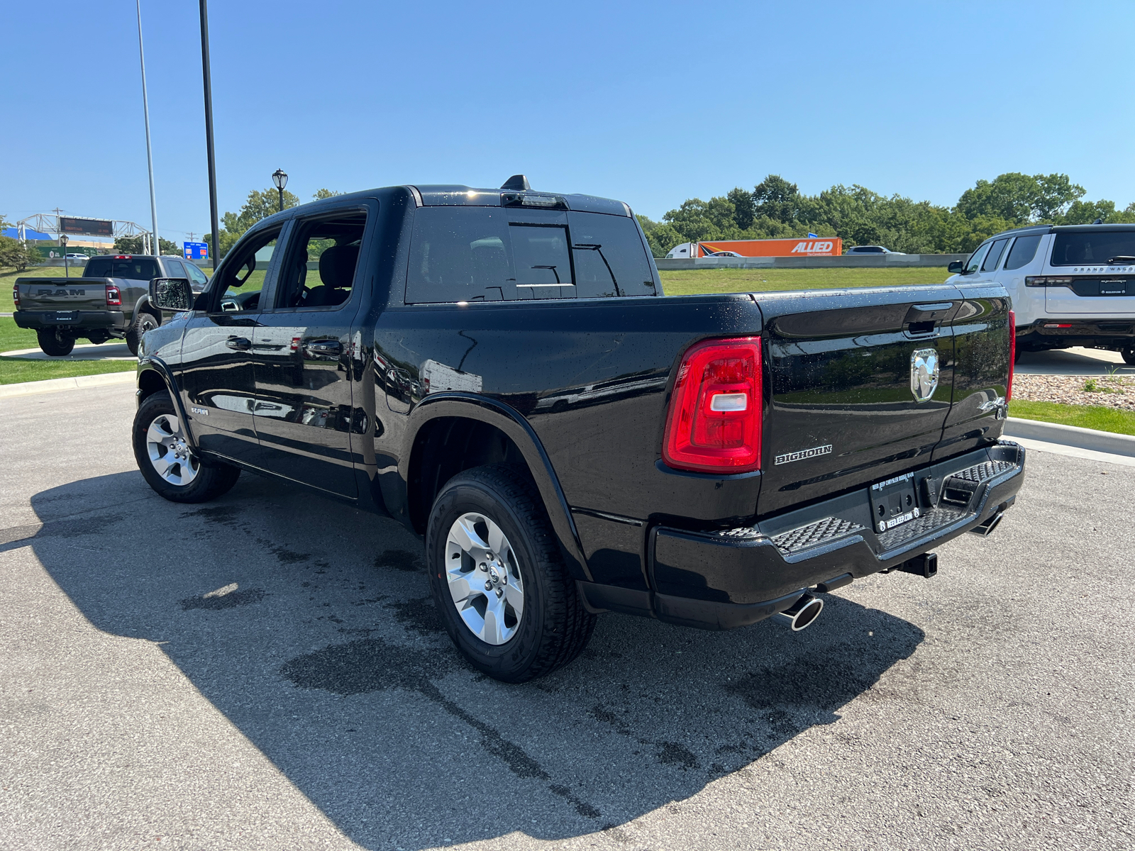 2025 Ram 1500 Big Horn 4x4 Crew Cab 57 Box 7