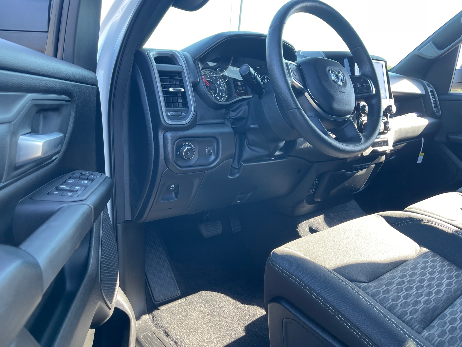 2025 Ram 1500 Tradesman 4x4 Quad Cab 64 Box 12