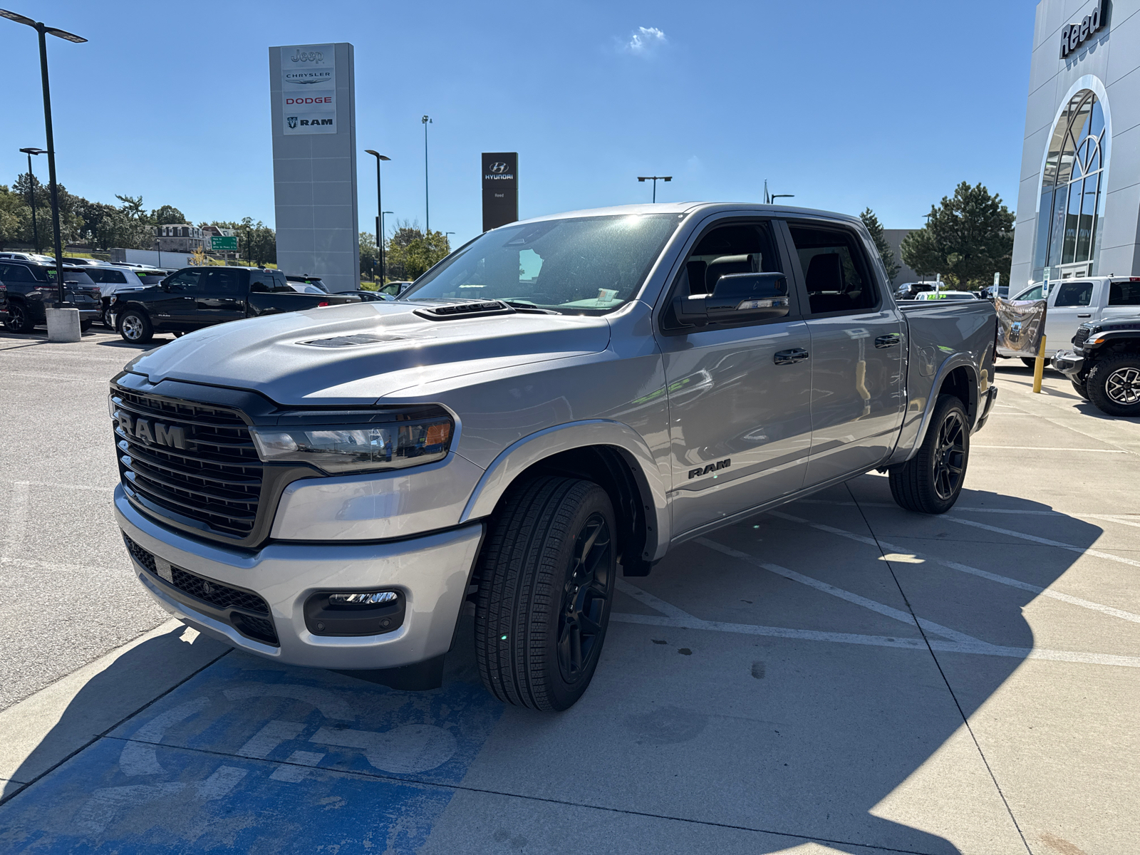 2025 Ram 1500 Laramie 4x4 Crew Cab 57 Box 4