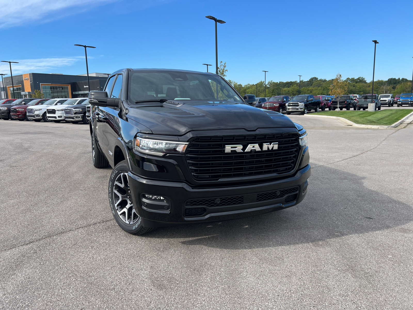 2025 Ram 1500 Laramie 4x4 Crew Cab 57 Box 2