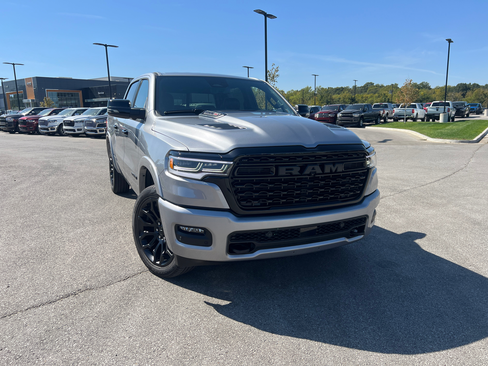 2025 Ram 1500 Limited 4x4 Crew Cab 57 Box 2