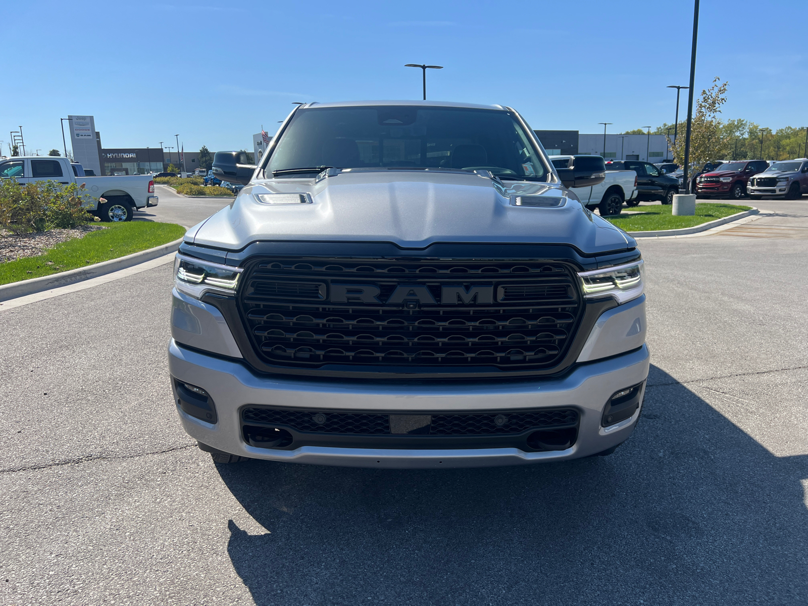 2025 Ram 1500 Limited 4x4 Crew Cab 57 Box 3