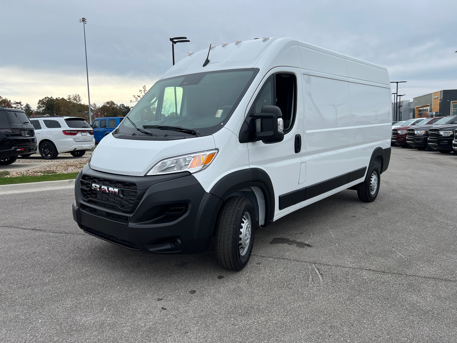 2025 Ram ProMaster Tradesman 4