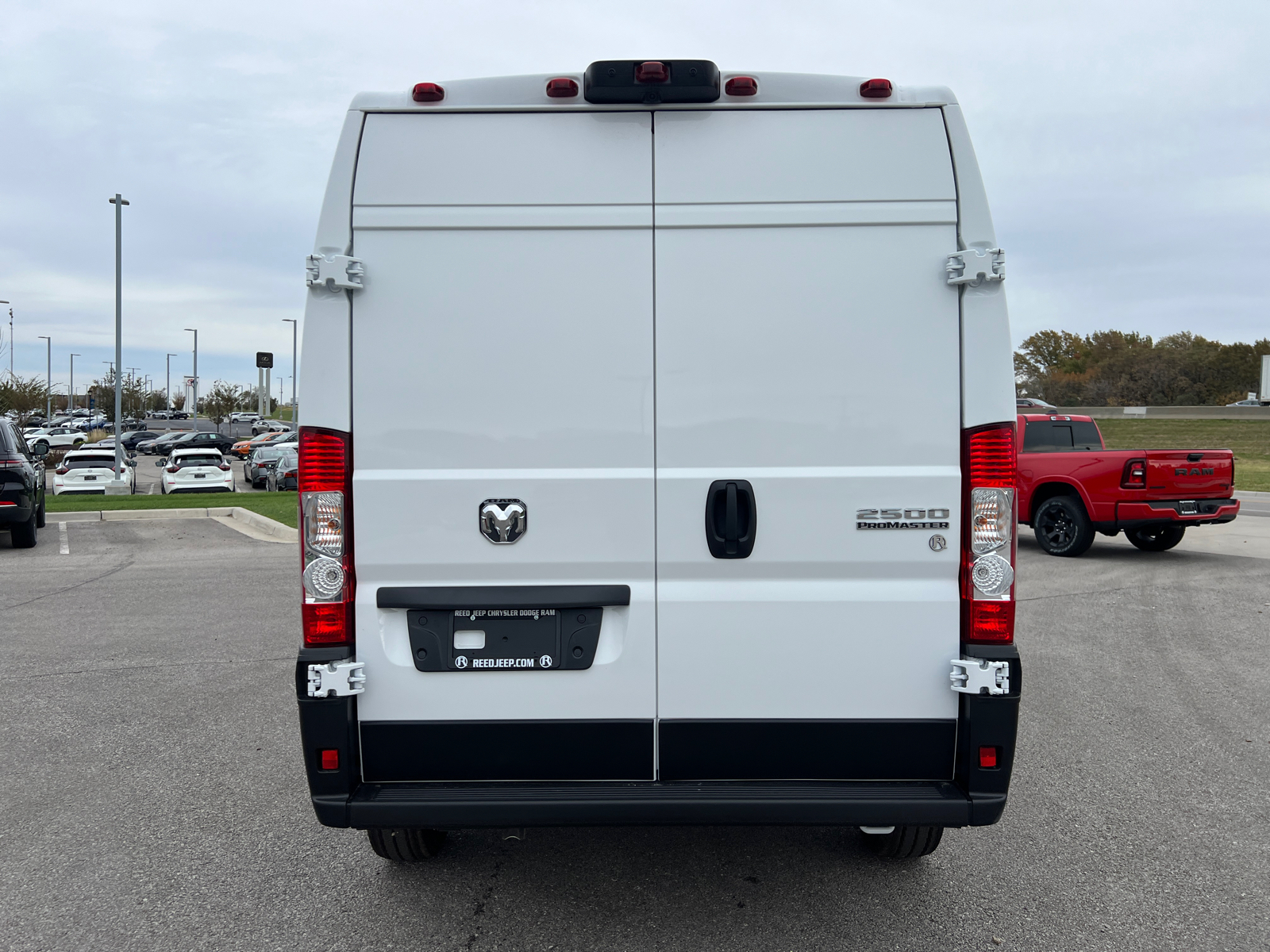 2025 Ram ProMaster Tradesman 8