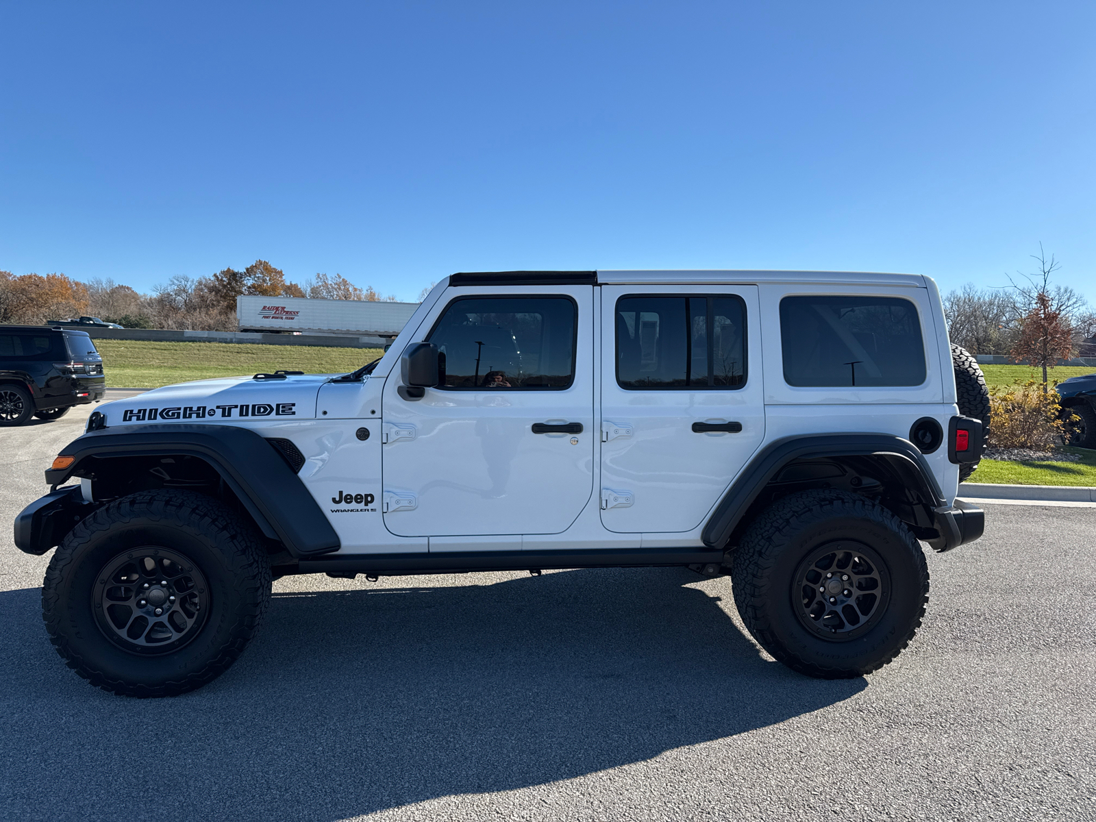 2023 Jeep Wrangler High Tide 6