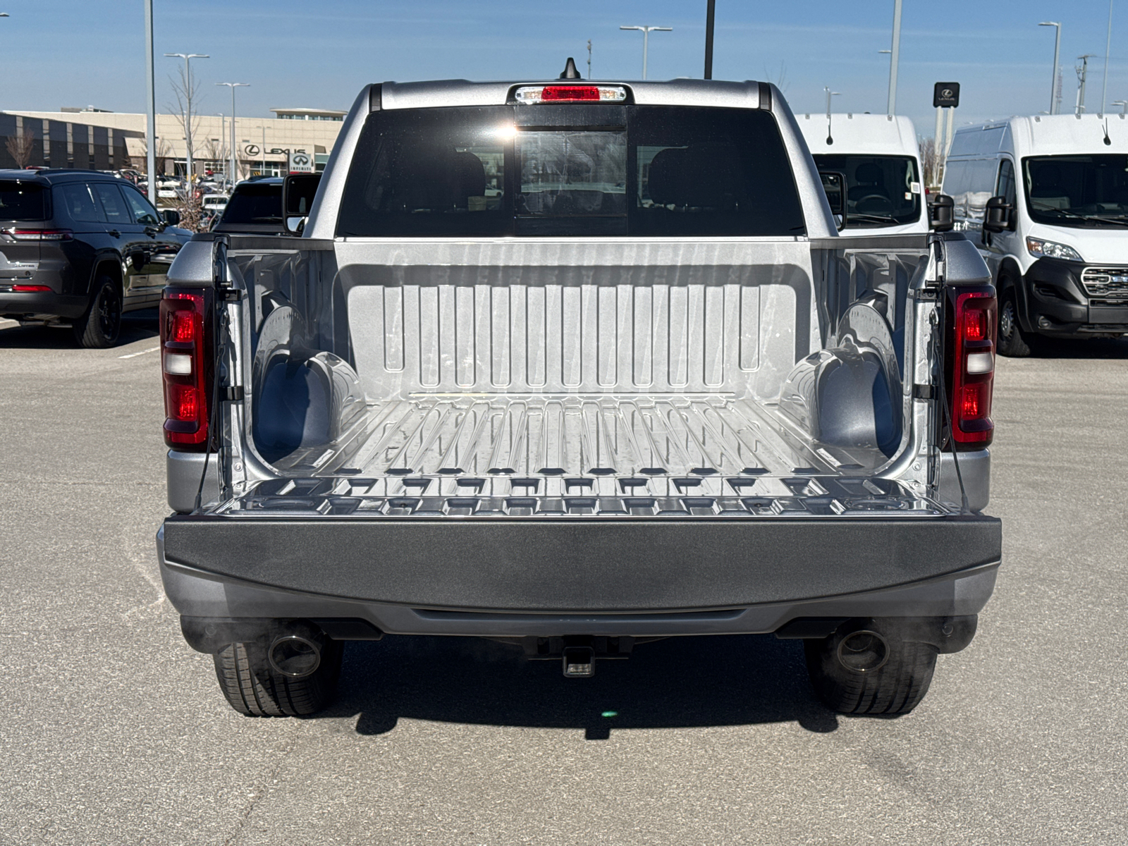 2025 Ram 1500 Big Horn 4x4 Crew Cab 57 Box 10