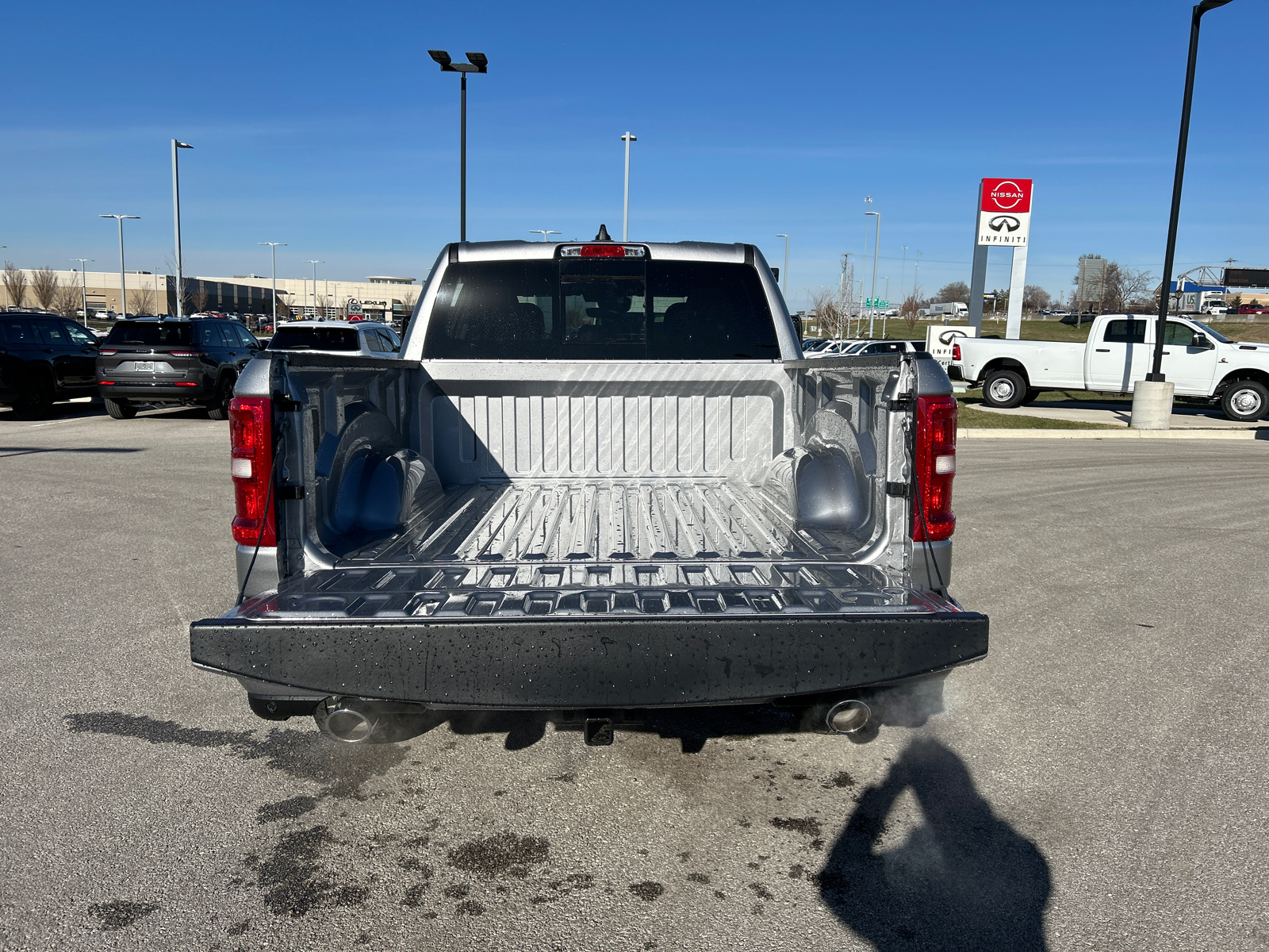 2025 Ram 1500 Big Horn 4x4 Crew Cab 57 Box 10