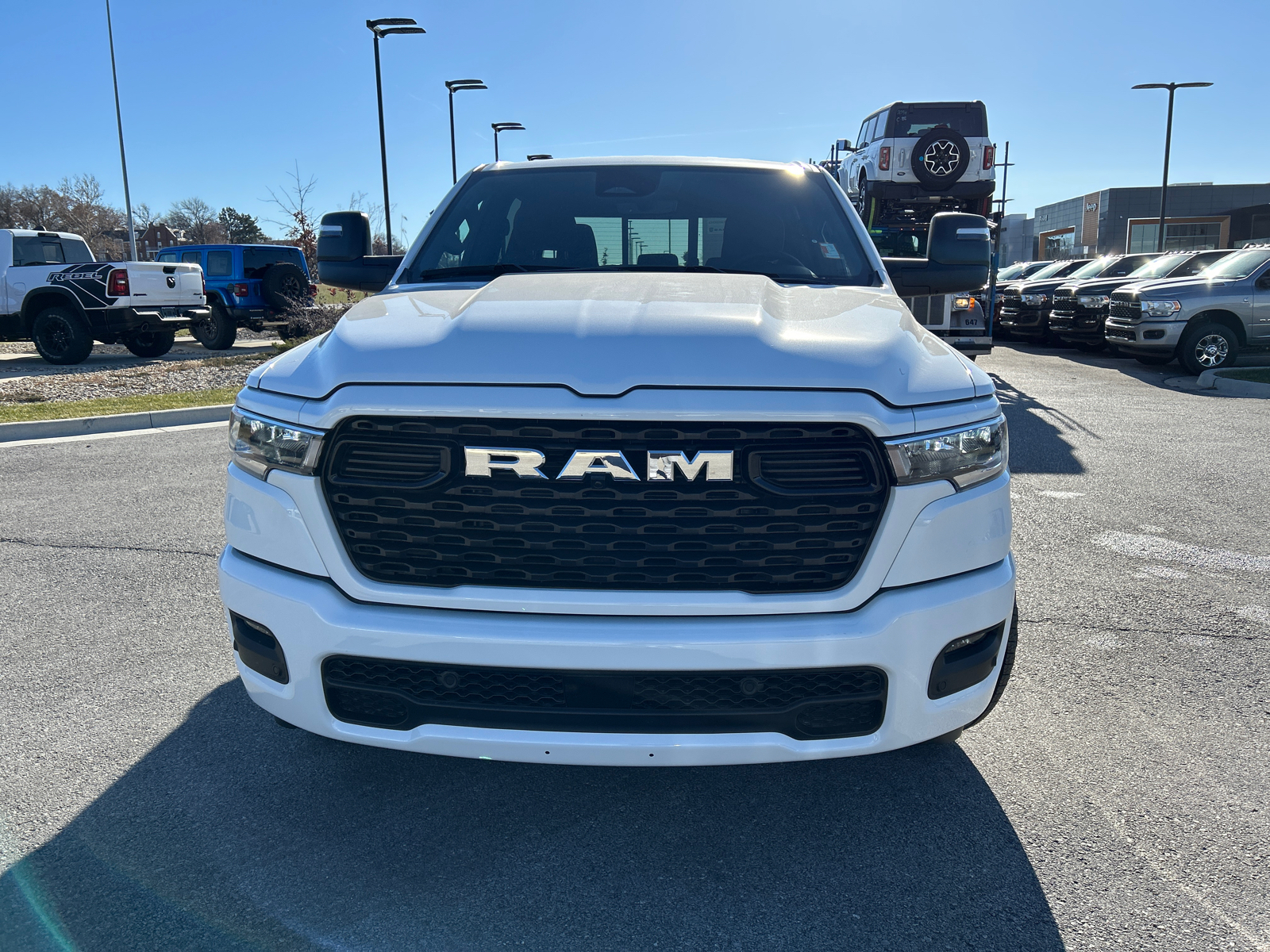 2025 Ram 1500 Big Horn 4x4 Crew Cab 57 Box 3