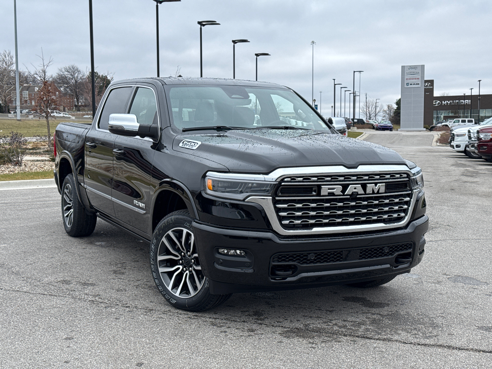 2025 Ram 1500 Limited 4x4 Crew Cab 57 Box 2