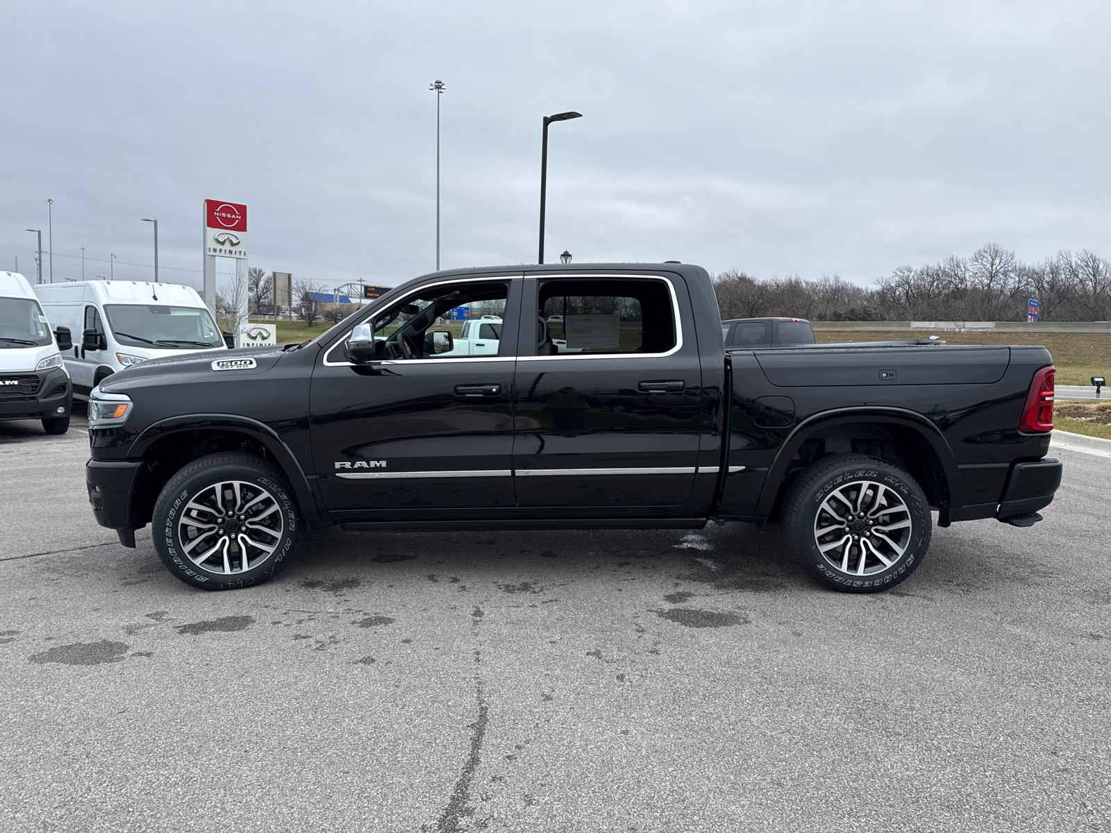 2025 Ram 1500 Limited 4x4 Crew Cab 57 Box 5