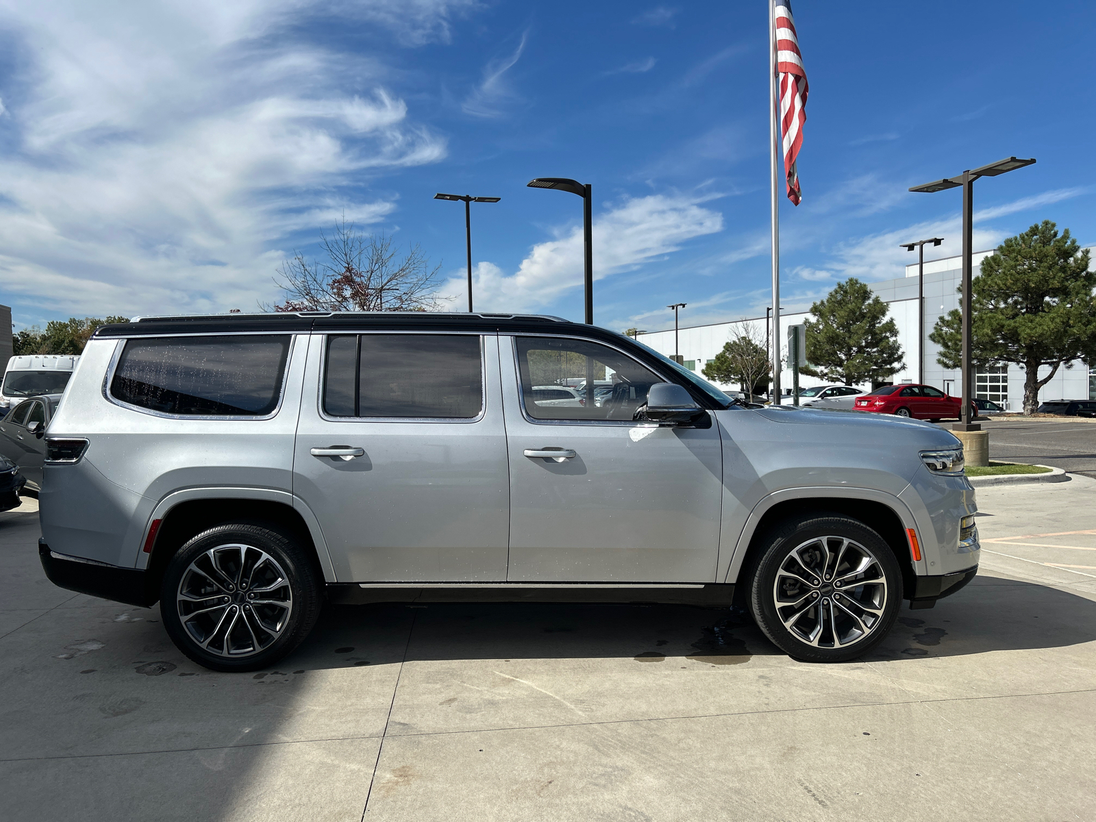 2022 Jeep Grand Wagoneer Series III 5