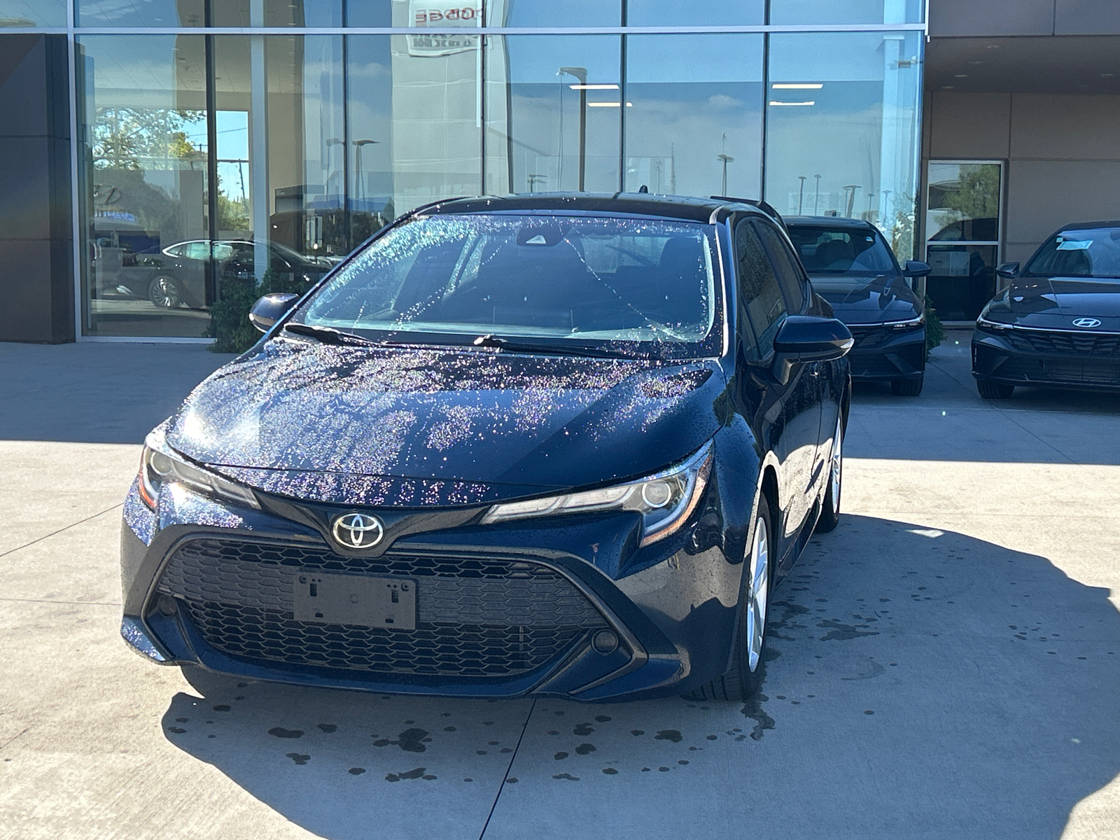 2020 Toyota Corolla Hatchback SE 2