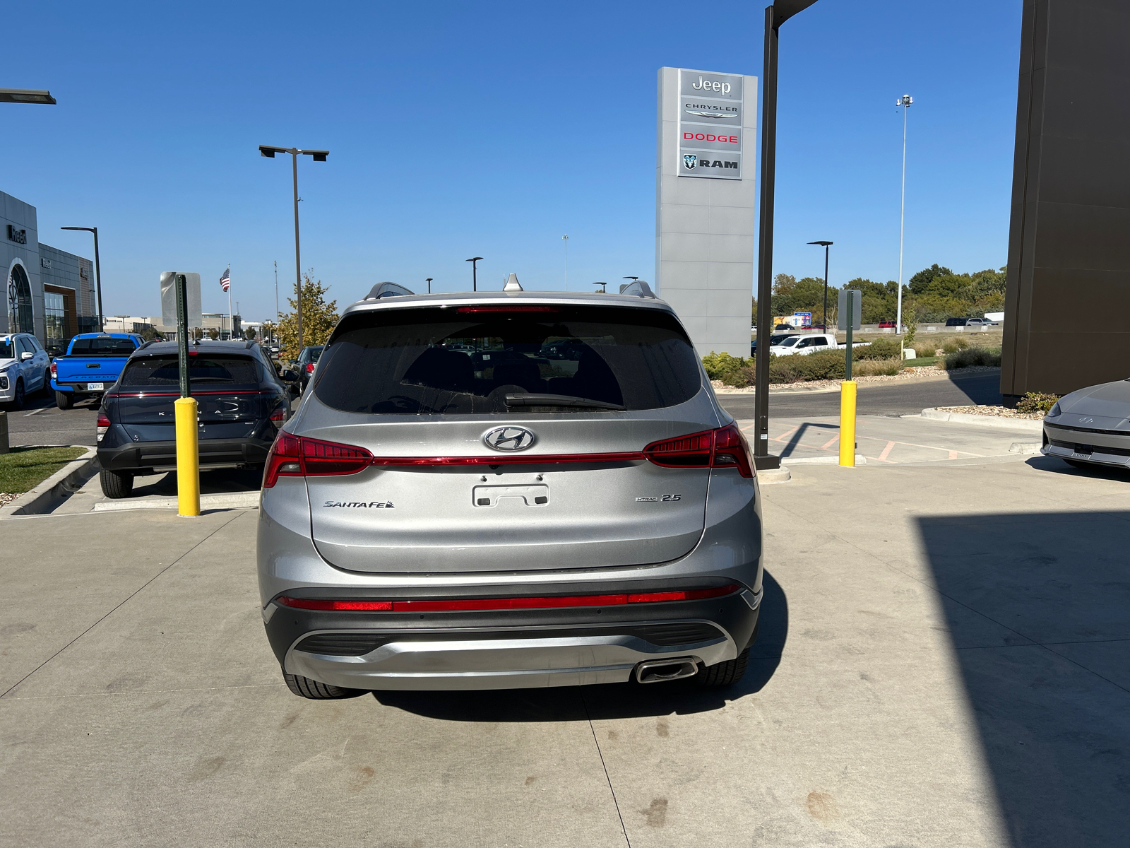 2023 Hyundai Santa Fe Limited 8