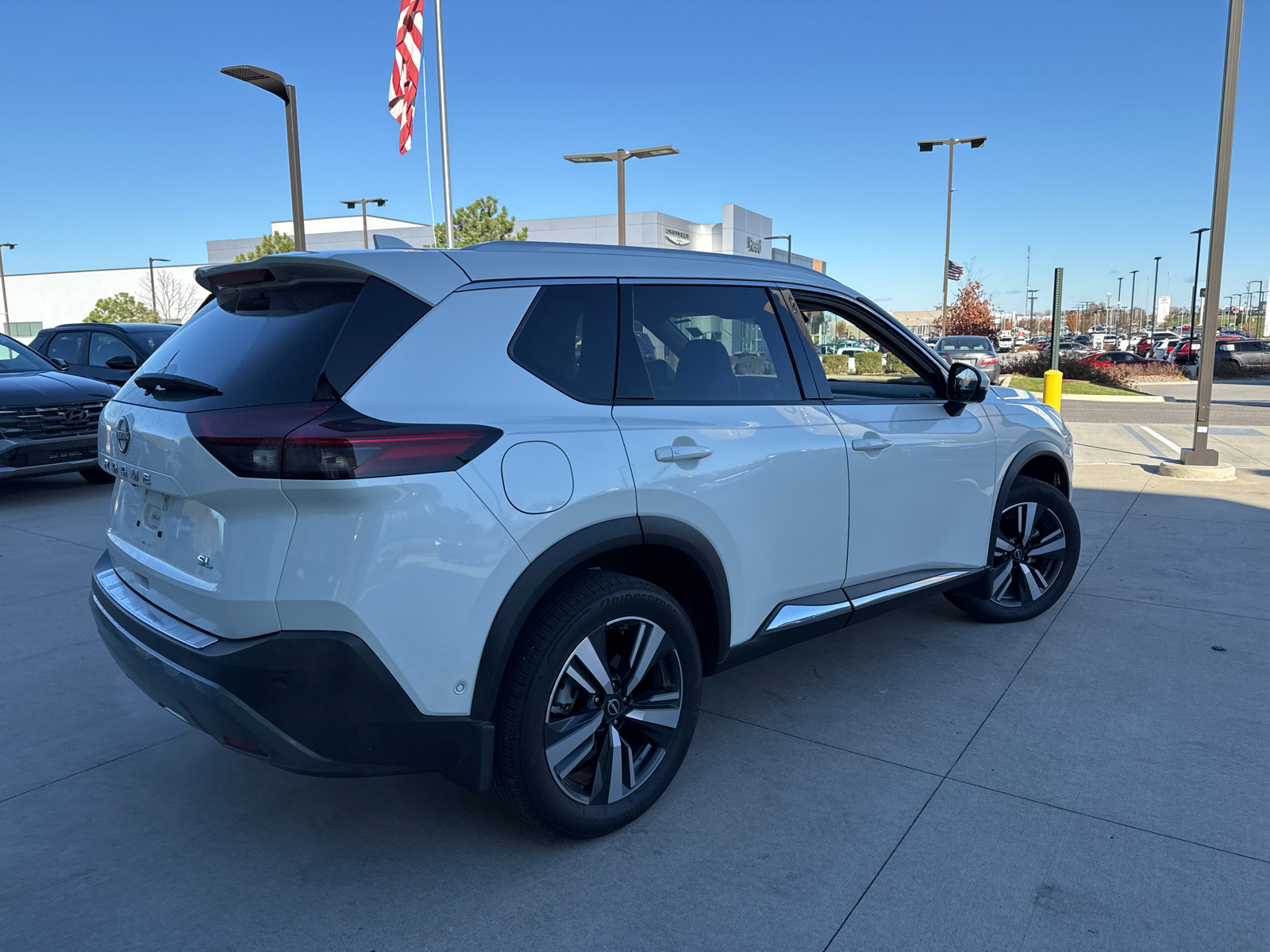 2023 Nissan Rogue SL 7