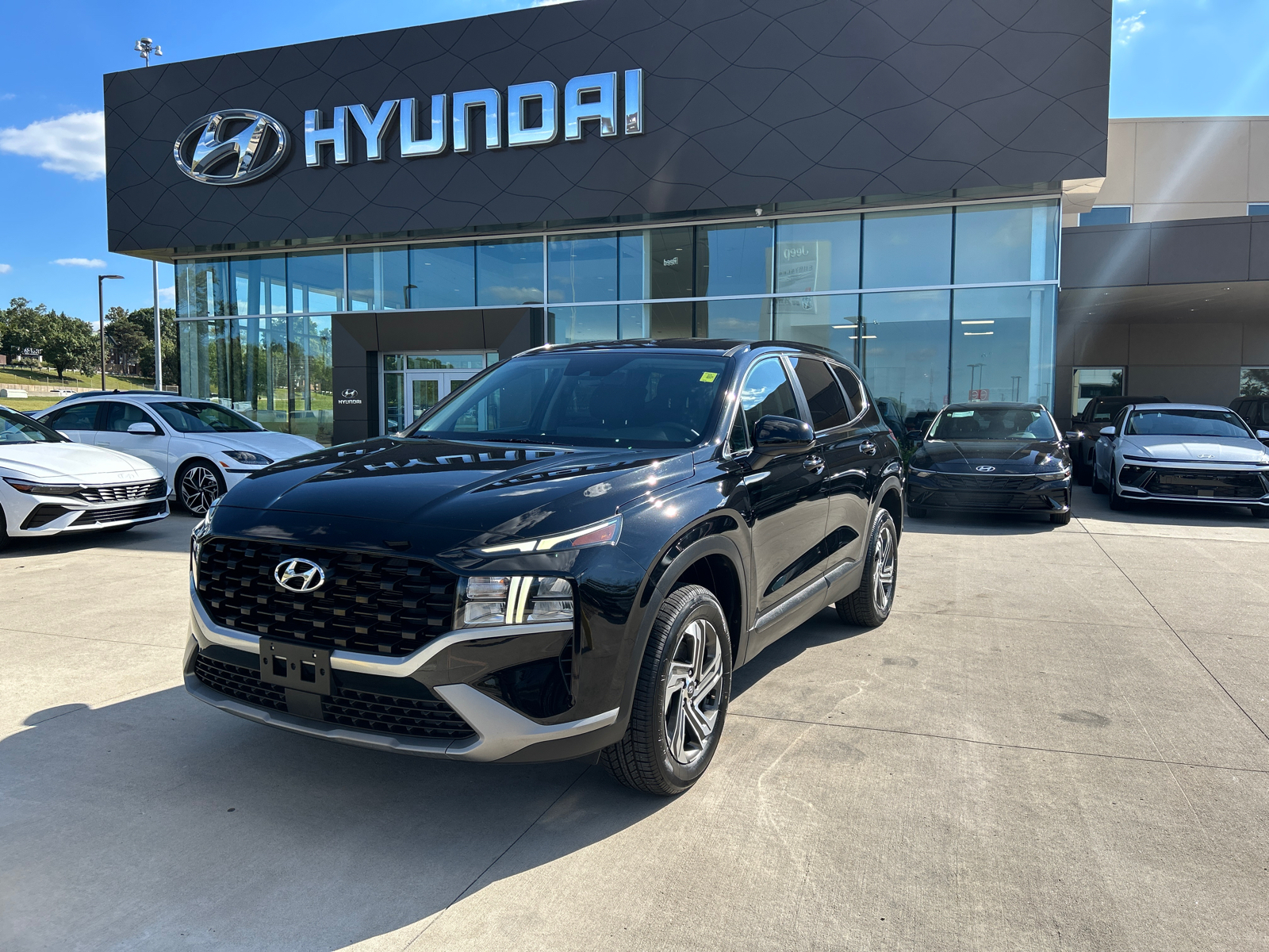 2023 Hyundai Santa Fe SE 1